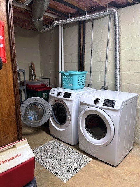 West Jefferson, North Carolina, 28694, United States, 2 Bedrooms Bedrooms, ,2 BathroomsBathrooms,Residential,For Sale,1986104