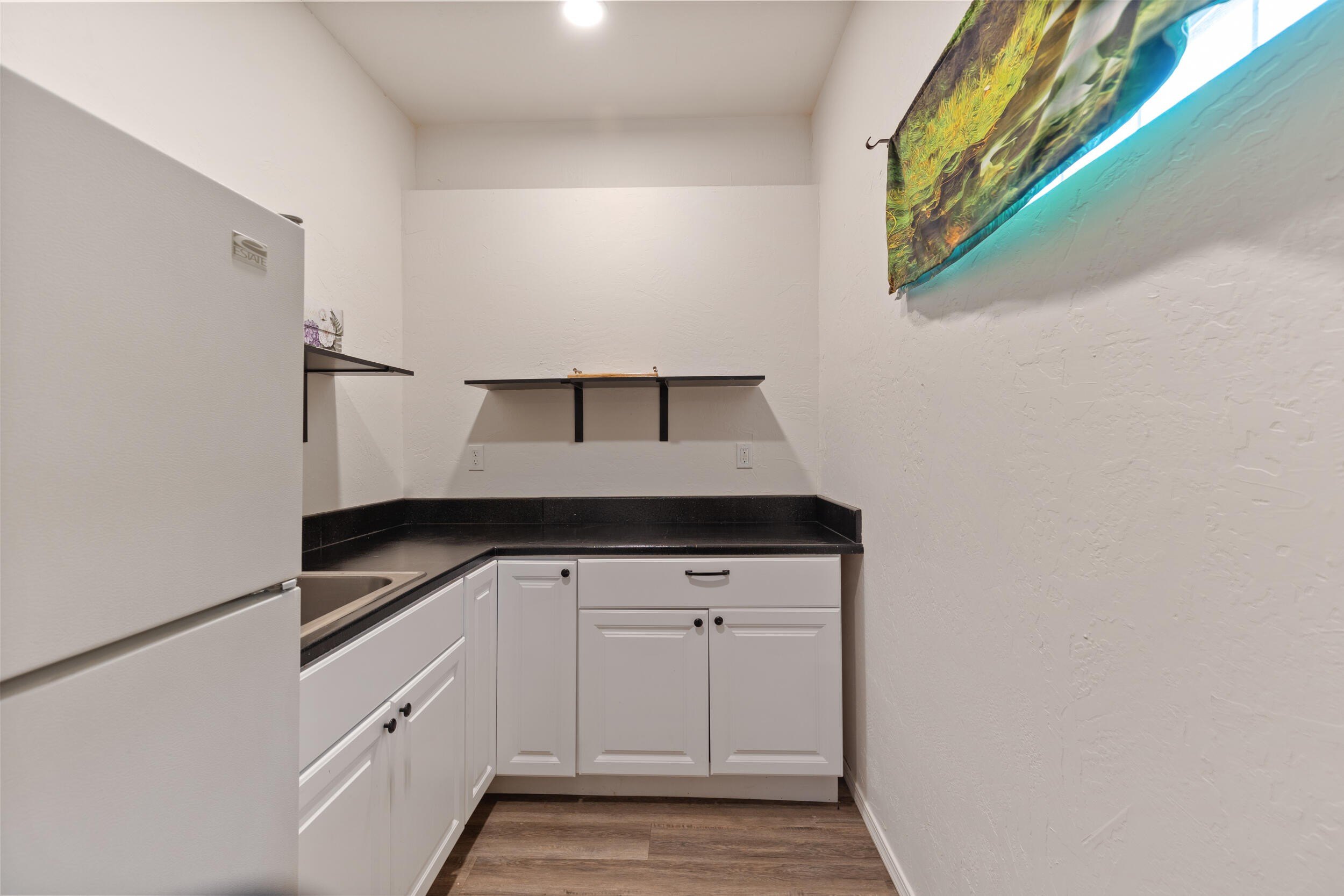 Grants Pass, Oregon, 97526, United States, 5 Bedrooms Bedrooms, ,4 BathroomsBathrooms,Residential,For Sale,1980751