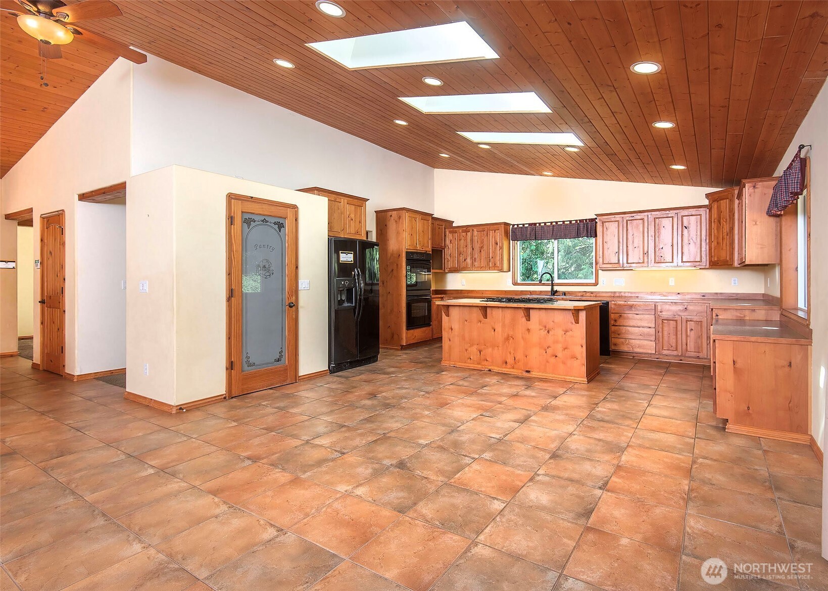 Stanwood, Washington, 98292, United States, 4 Bedrooms Bedrooms, ,2 BathroomsBathrooms,Residential,For Sale,1926284