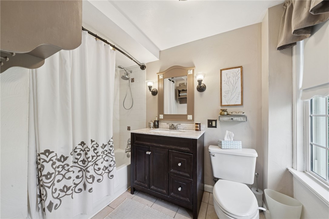 North Huntingdon, Pennsylvania, 15642, United States, 3 Bedrooms Bedrooms, ,3 BathroomsBathrooms,Residential,For Sale,1981401