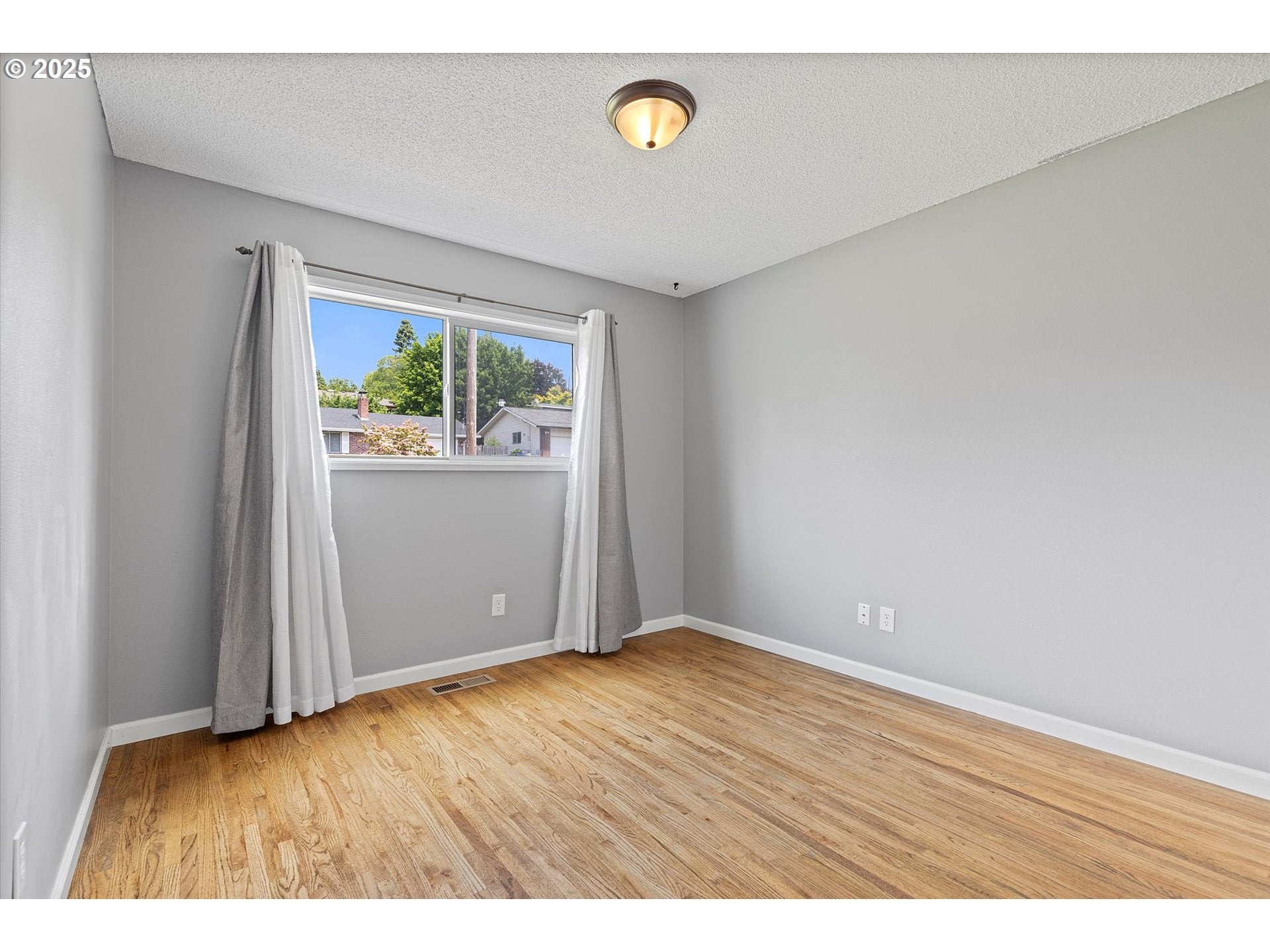 Vancouver, Washington, 98665, United States, 3 Bedrooms Bedrooms, ,3 BathroomsBathrooms,Residential,For Sale,1916415