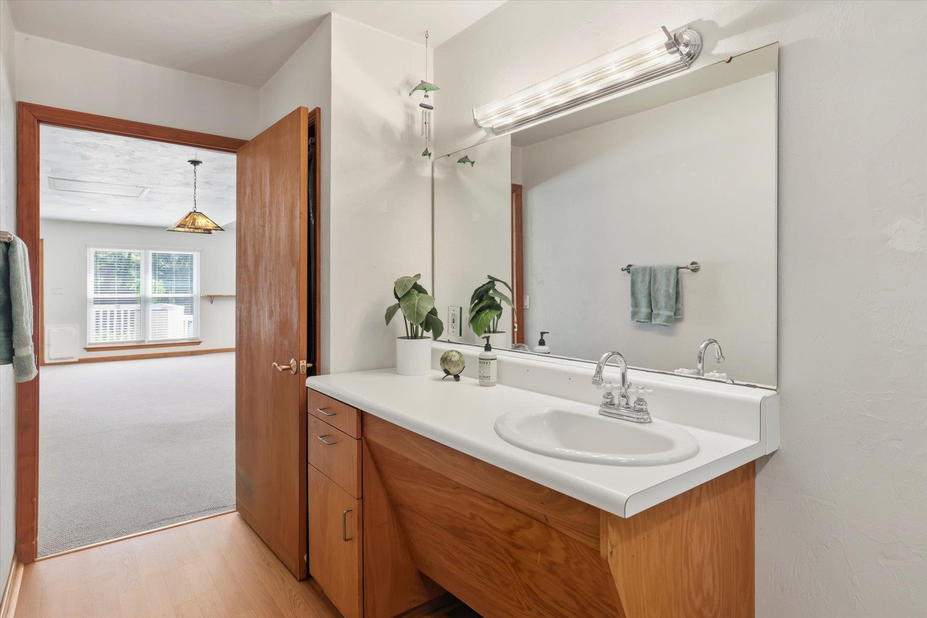 Tallahassee, Florida, 32303, United States, 4 Bedrooms Bedrooms, ,3 BathroomsBathrooms,Residential,For Sale,1964898