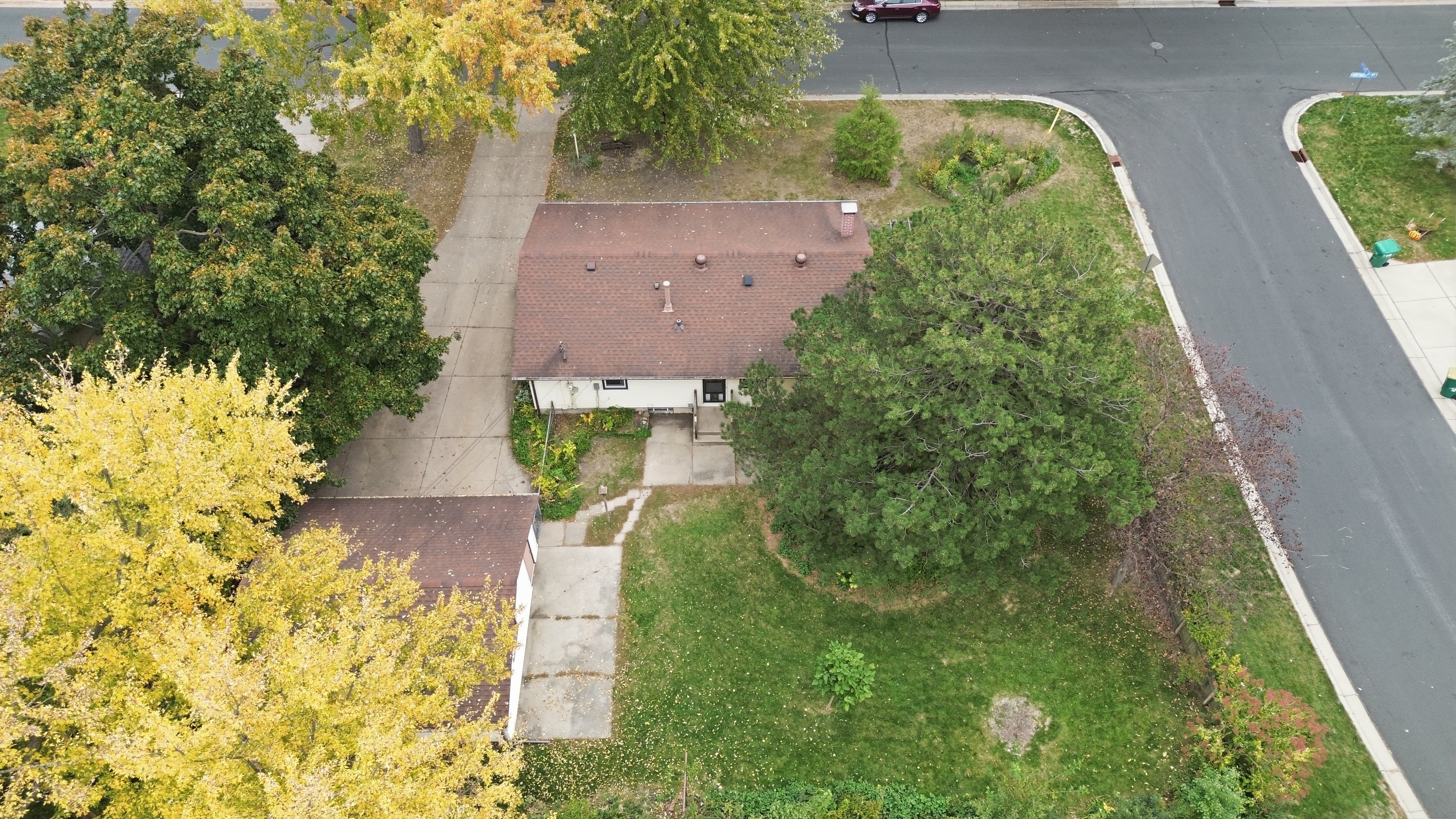  9087 Northwood Parkway, New Hope, MN 55427 - 物件實景