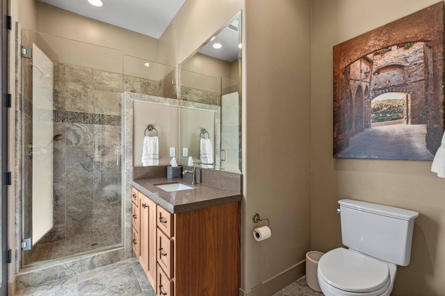 Loomis, California, 95650, United States, 4 Bedrooms Bedrooms, ,5 BathroomsBathrooms,Residential,For Sale,1939429