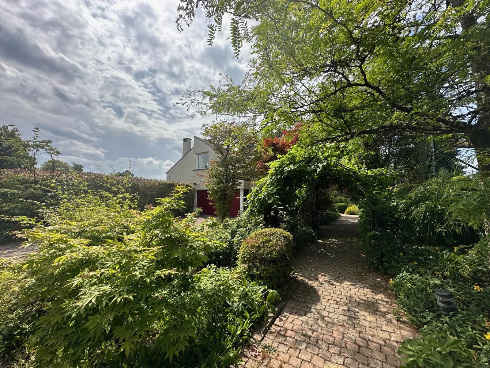 Rhode-Saint-Genese, Flanders, 1640, BE, 5 Bedrooms Bedrooms, ,3 BathroomsBathrooms,Residential,For Sale,2002019