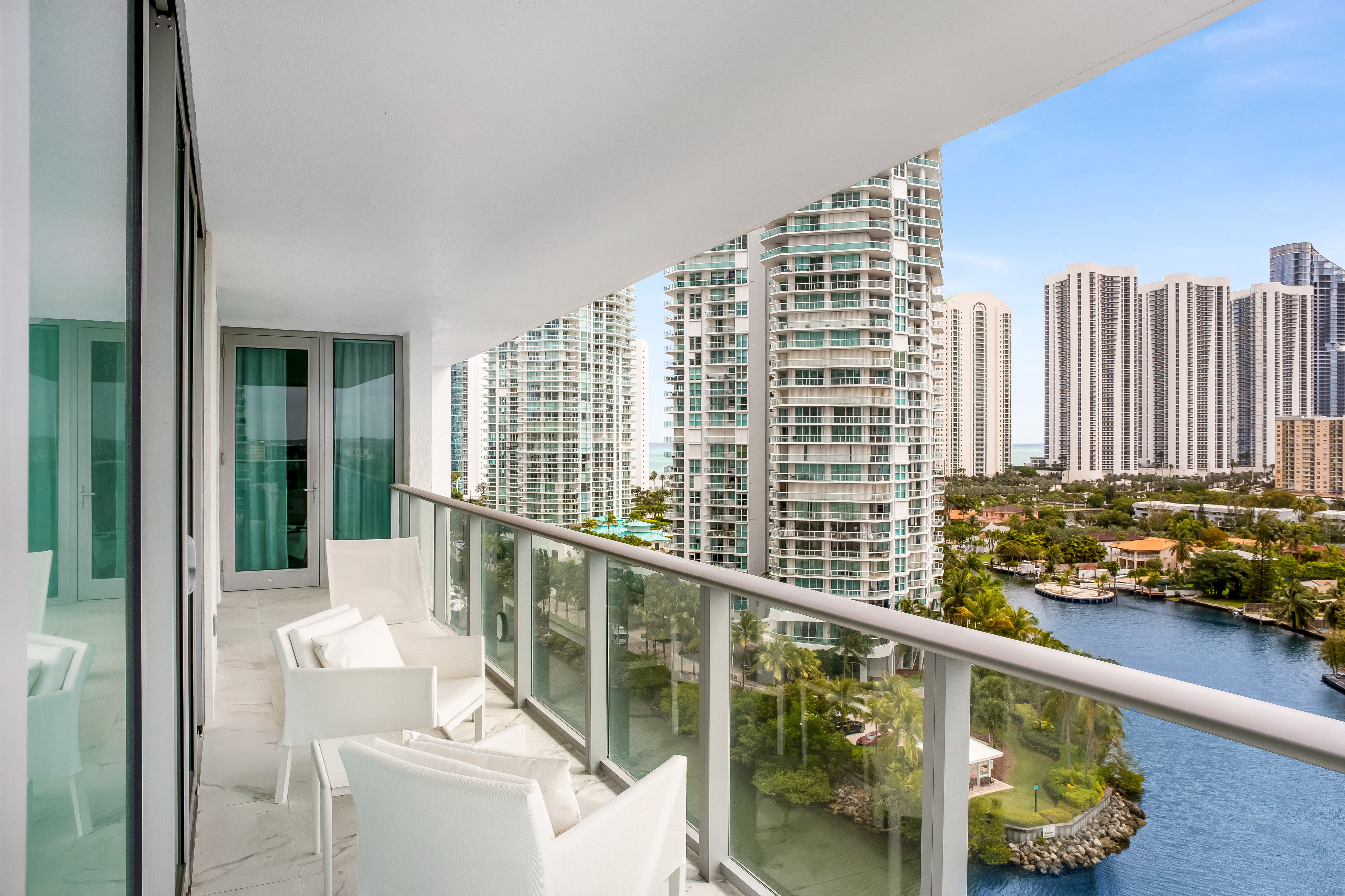  330 Sunny Isles Blvd, Sunny Isles Beach, FL, 33160 - 物件實景