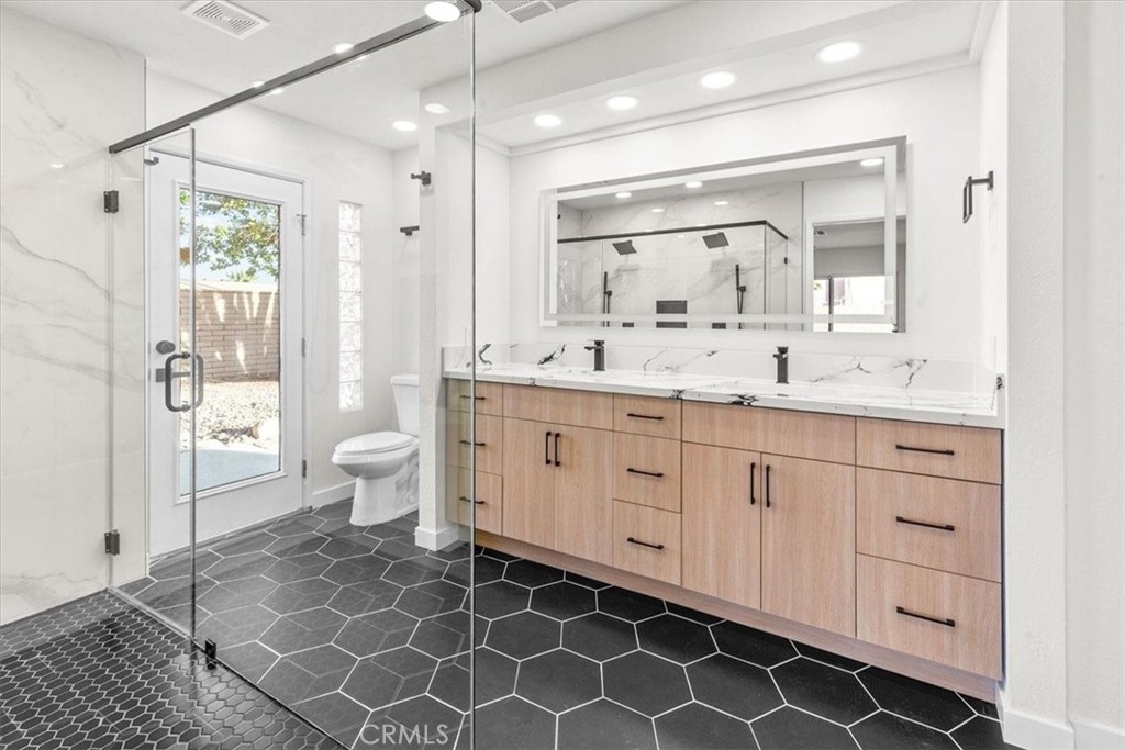 Palm Springs, California, 92262, United States, 3 Bedrooms Bedrooms, ,2 BathroomsBathrooms,Residential,For Sale,1885762