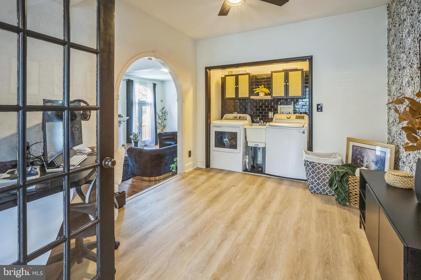 Wilmington, Delaware, 19805, United States, 6 Bedrooms Bedrooms, ,4 BathroomsBathrooms,Residential,For Sale,1940653