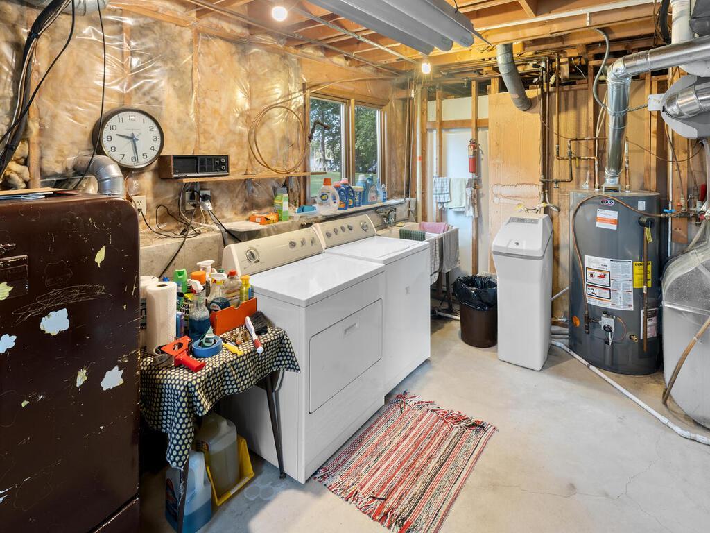 Maple Grove, Minnesota, 55369, United States, 5 Bedrooms Bedrooms, ,1 BathroomBathrooms,Residential,For Sale,1941602