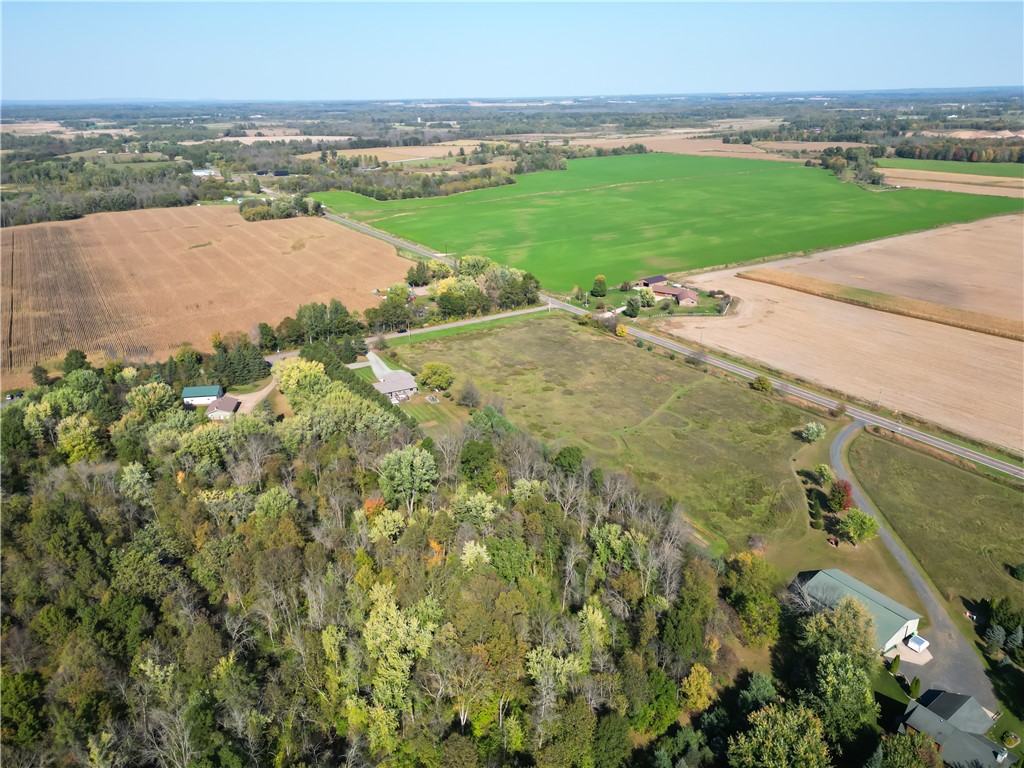 Cadott, Wisconsin, 54727, United States, 4 Bedrooms Bedrooms, ,2 BathroomsBathrooms,Residential,For Sale,1961468