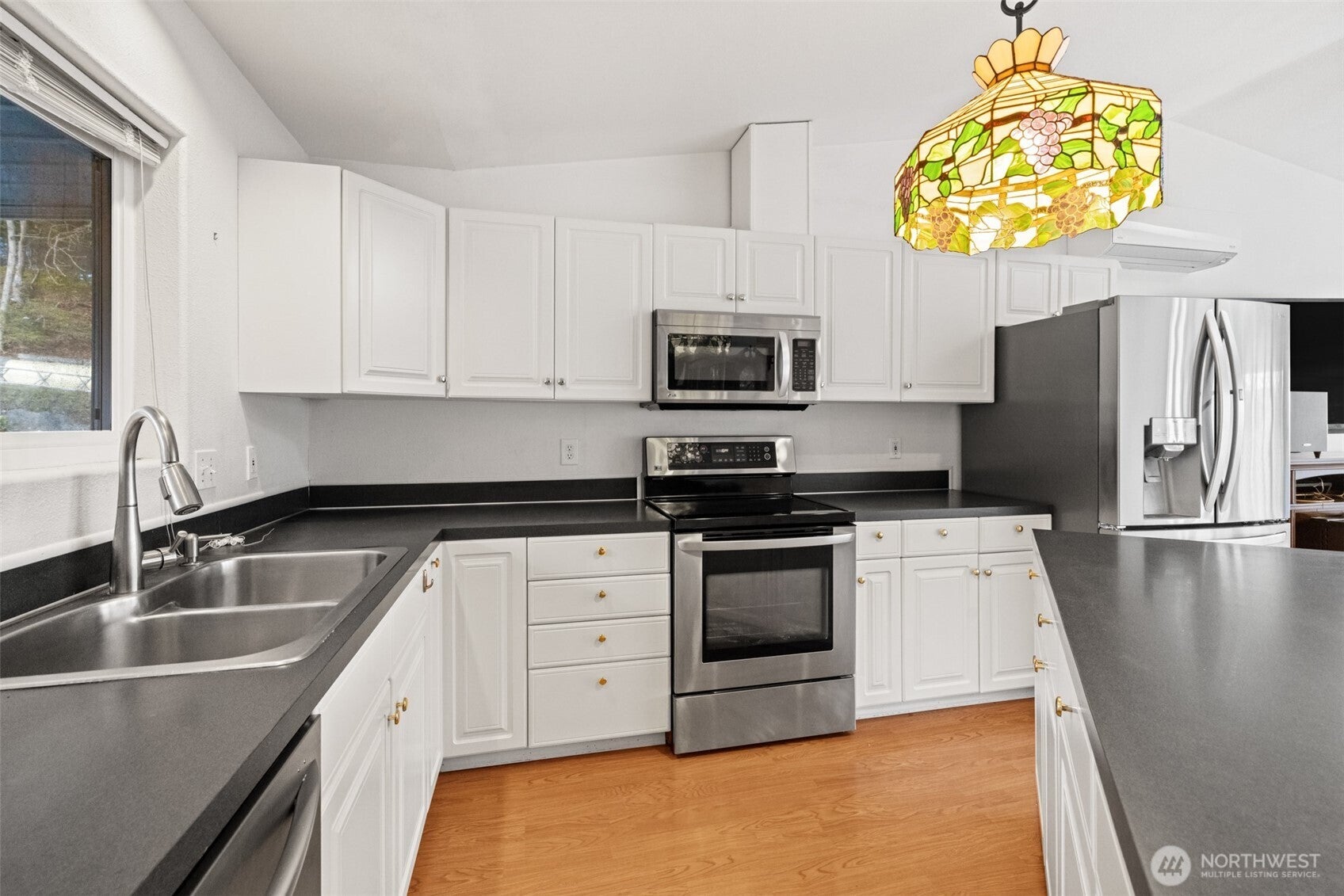 Sequim, Washington, 98382, United States, 3 Bedrooms Bedrooms, ,2 BathroomsBathrooms,Residential,For Sale,2010720