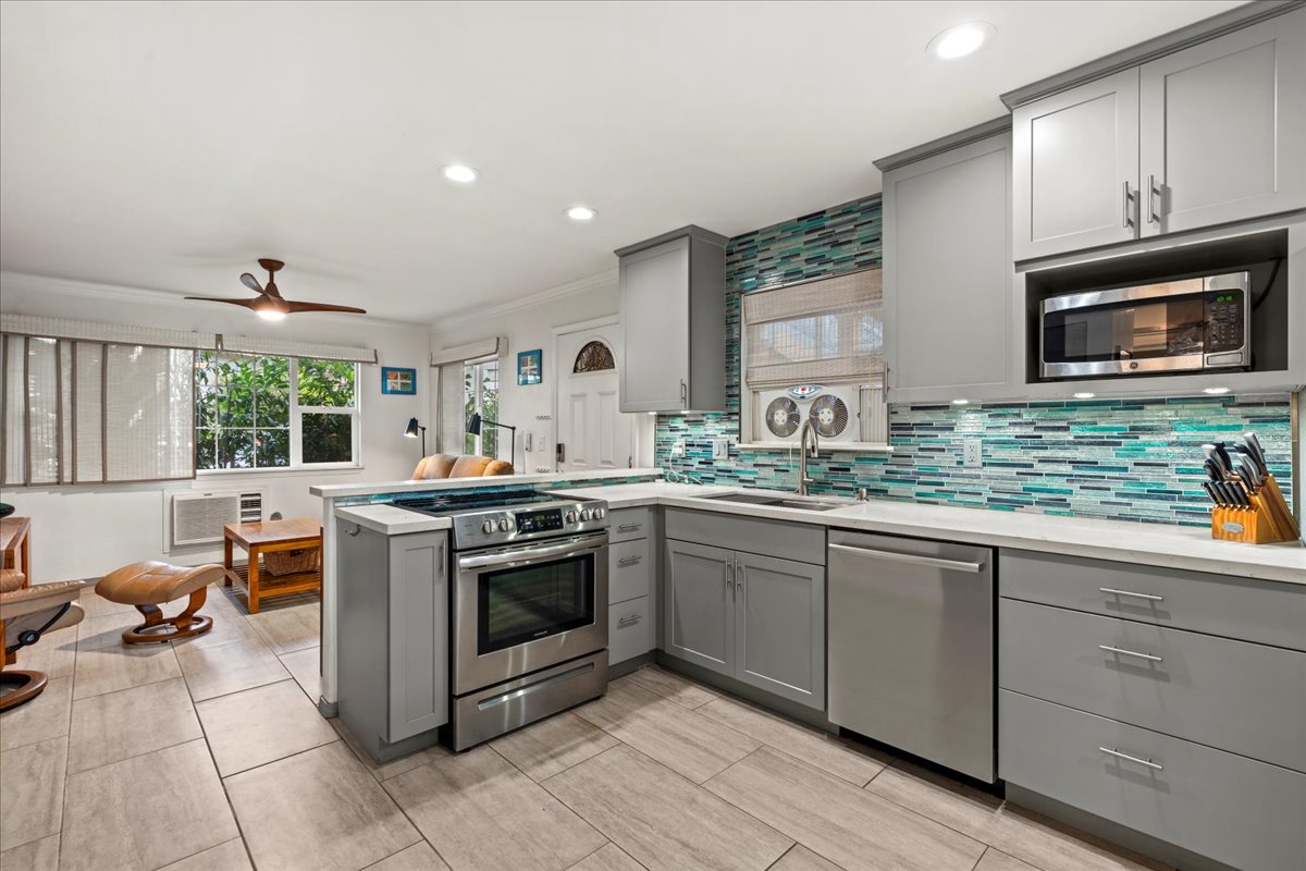 Kihei, Hawaii, 96753, United States, 3 Bedrooms Bedrooms, ,2 BathroomsBathrooms,Residential,For Sale,2015358