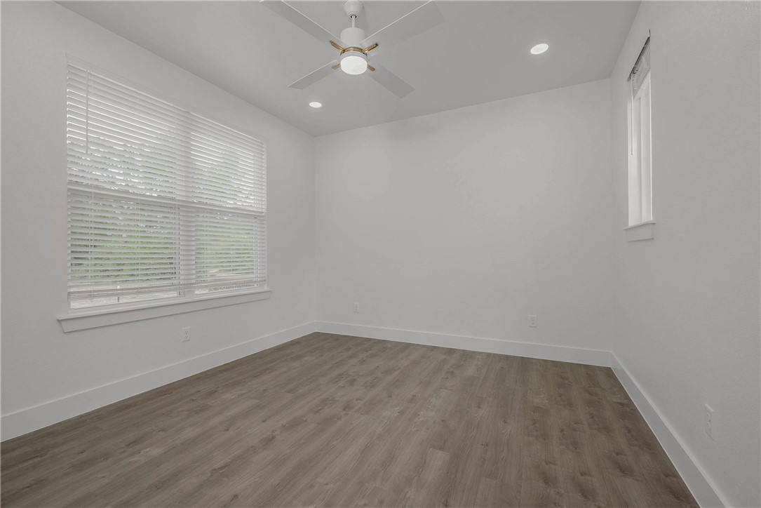 Franklin, Texas, 77856, United States, 4 Bedrooms Bedrooms, ,4 BathroomsBathrooms,Residential,For Sale,1920948
