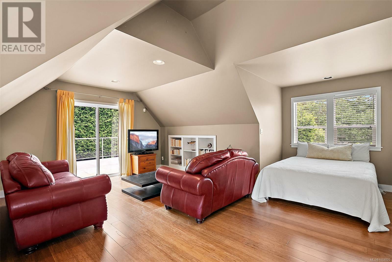 VIEW ROYAL, British Columbia, V9B 1A6, CA, 3 Bedrooms Bedrooms, ,5 BathroomsBathrooms,Residential,For Sale,1883403