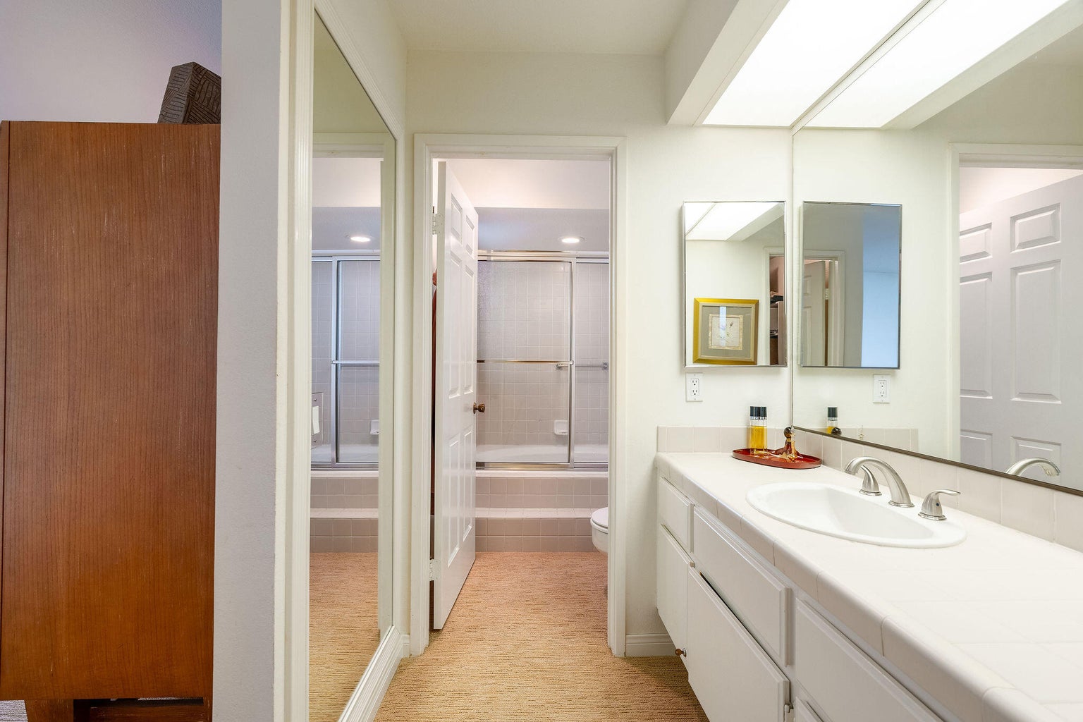 Palm Desert, California, 92260, United States, 2 Bedrooms Bedrooms, ,2 BathroomsBathrooms,Residential,For Sale,1981294