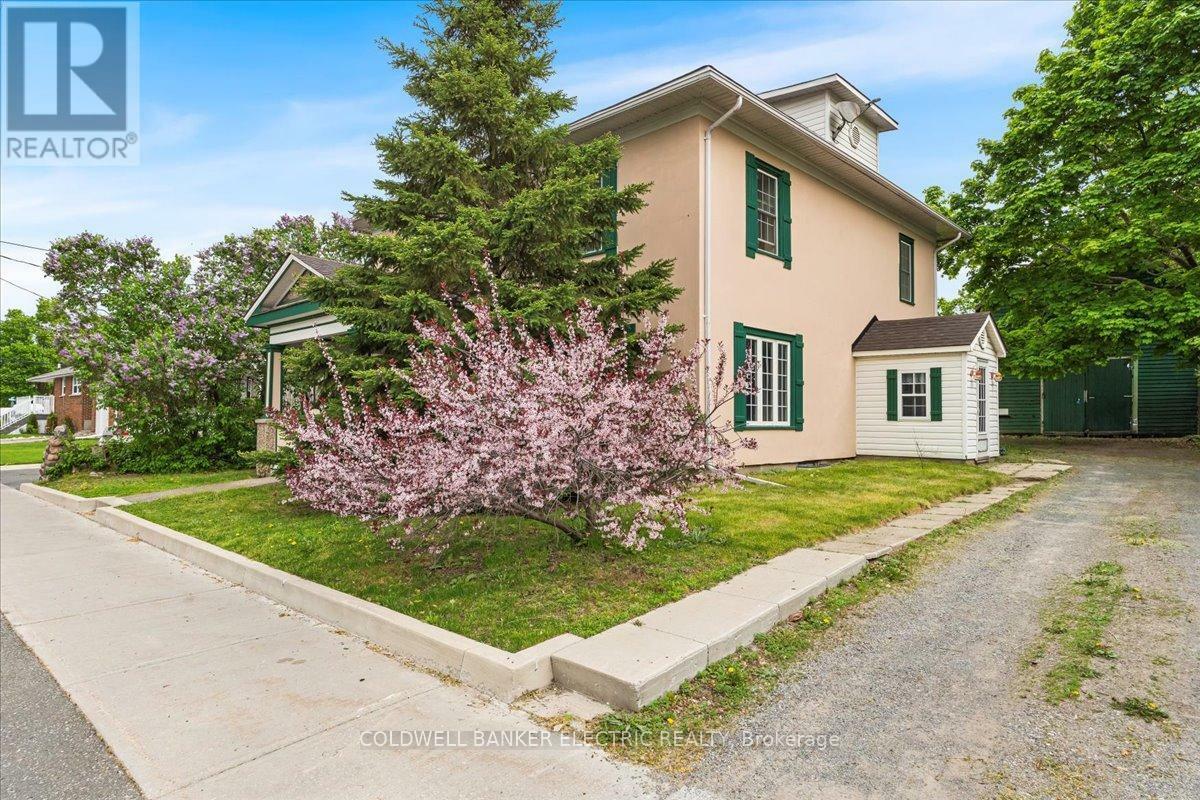 TRENT HILLS (CAMPBELLFORD), Ontario, K0L 1L0, CA, 3 Bedrooms Bedrooms, ,1 BathroomBathrooms,Residential,For Sale,1883318