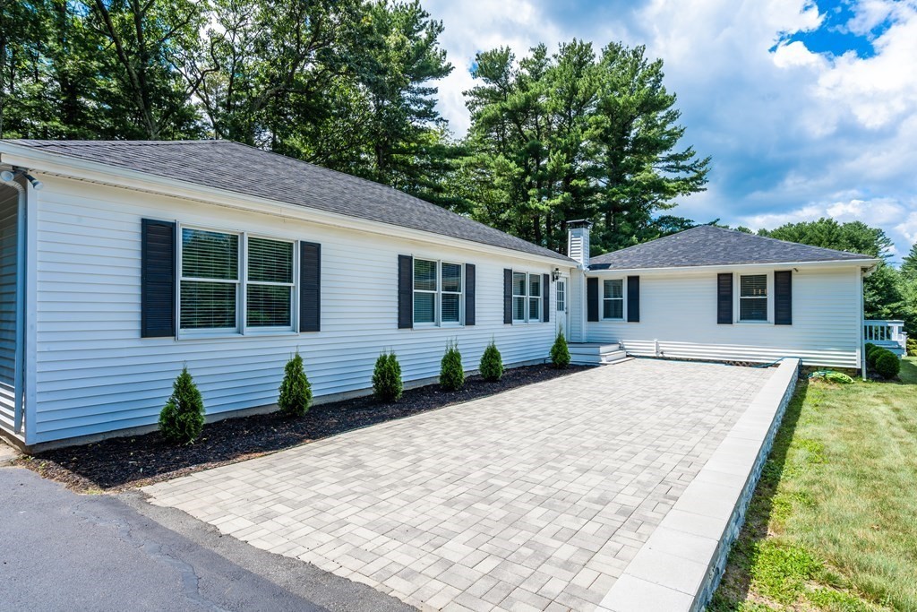 Wrentham, Massachusetts, 02093, United States, 3 Bedrooms Bedrooms, ,5 BathroomsBathrooms,Residential,For Sale,1851924