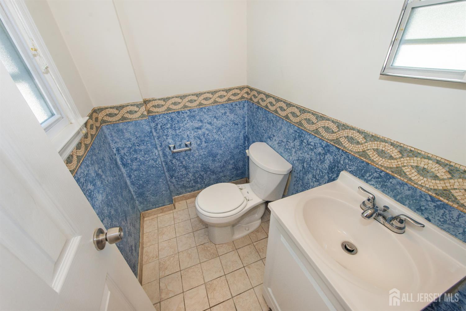 South Plainfield, New Jersey, 07080, United States, 4 Bedrooms Bedrooms, ,2 BathroomsBathrooms,Residential,For Sale,1992169