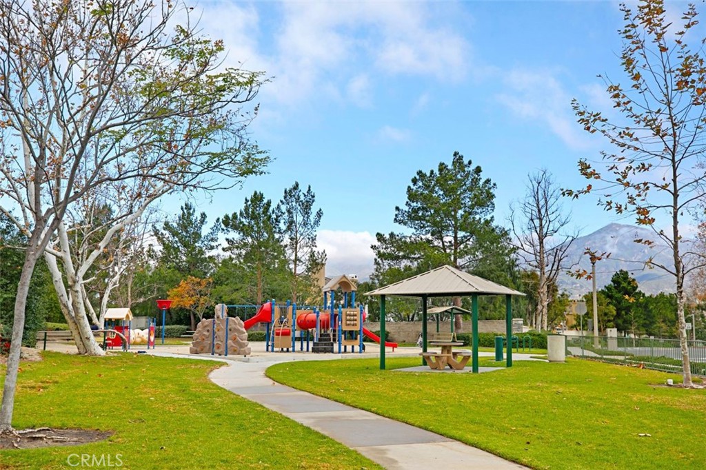 Rancho Santa Margarita, California, 92679, United States, 4 Bedrooms Bedrooms, ,3 BathroomsBathrooms,Residential,For Sale,1989734