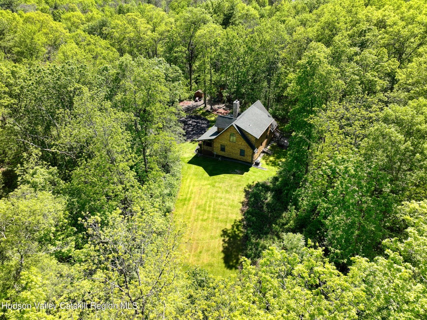 New Paltz, New York, 12561, United States, 3 Bedrooms Bedrooms, ,3 BathroomsBathrooms,Residential,For Sale,1873617