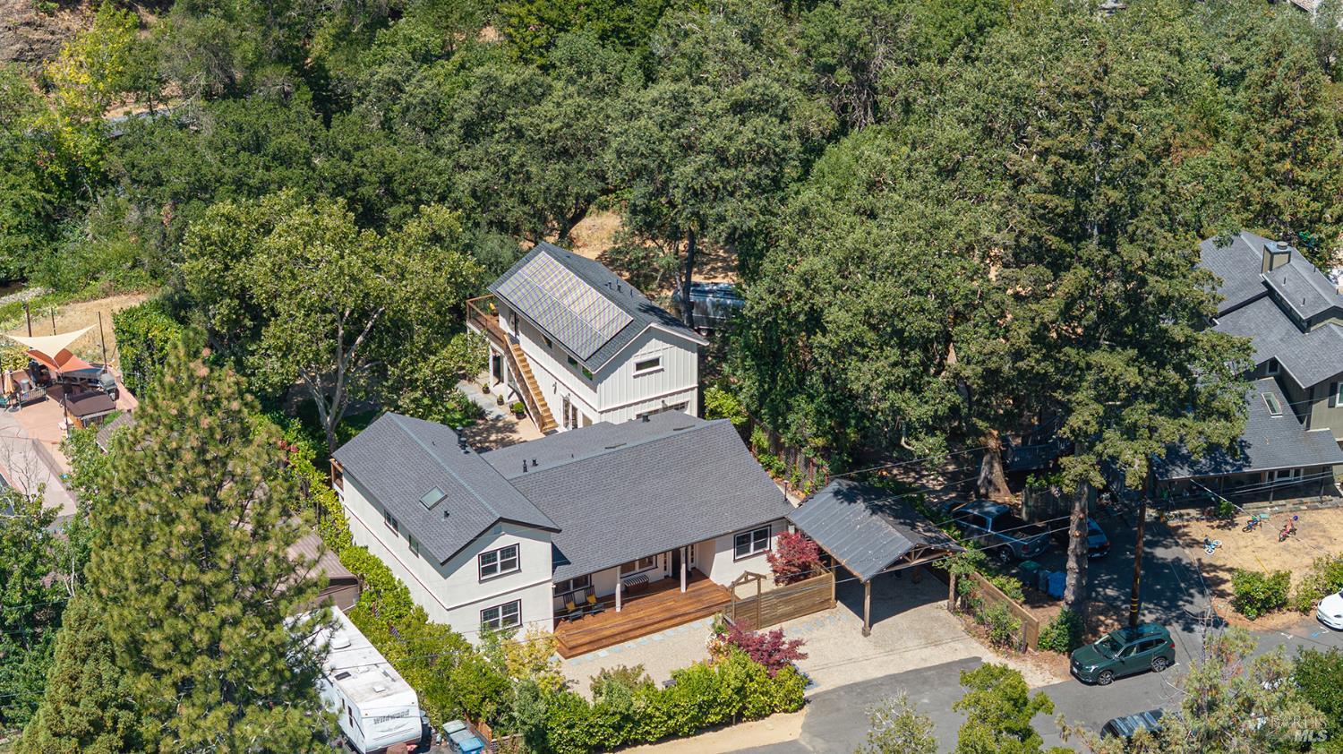 Glen Ellen, California, 95442, United States, 4 Bedrooms Bedrooms, ,3 BathroomsBathrooms,Residential,For Sale,1904205