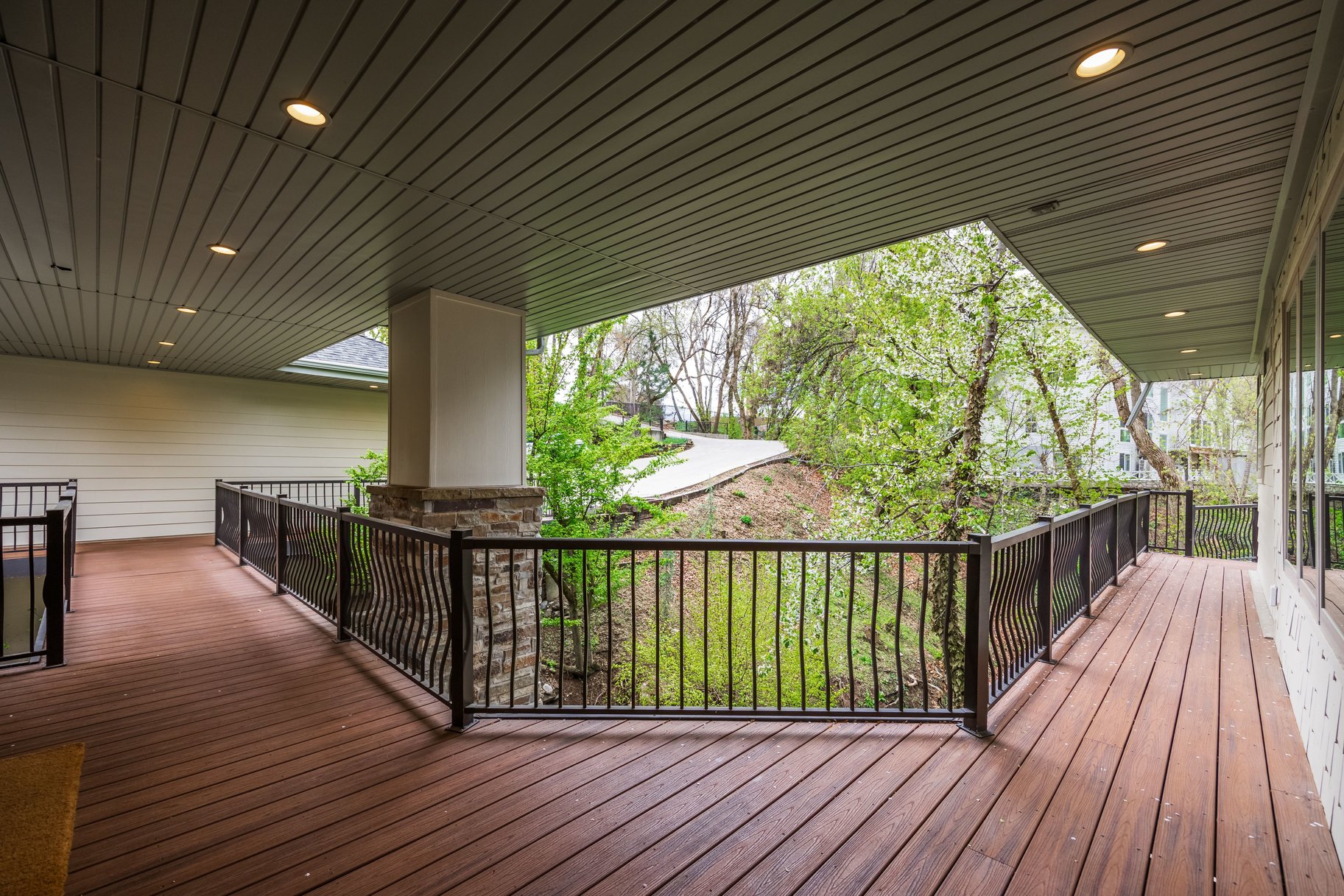  The Bend at Holladay, A Private Creekside Sanctuary - 物件實景