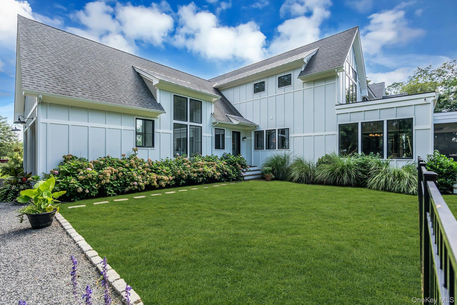  712 Hubbard Avenue, Aquebogue, NY, 11901 - 物件實景