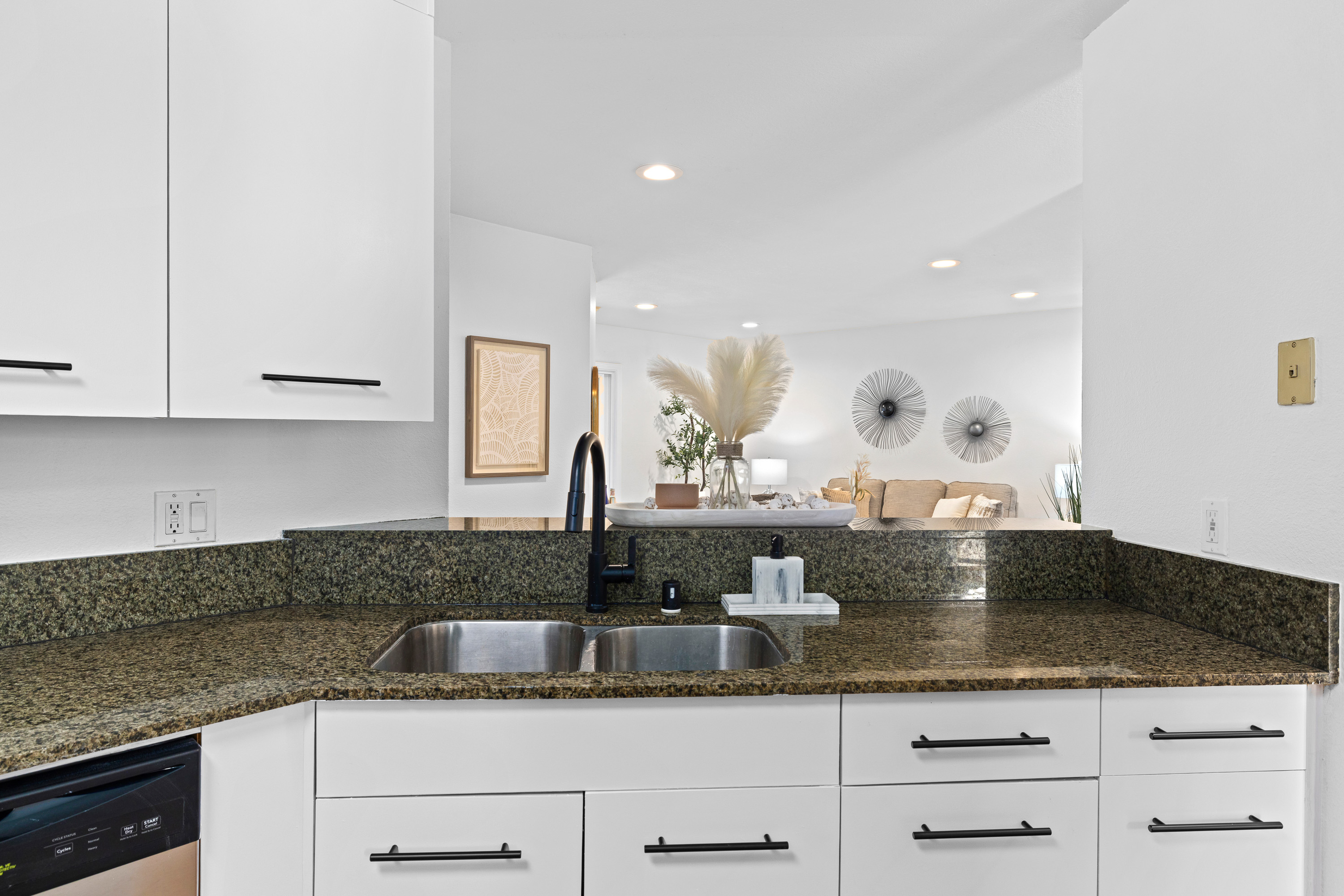  7565 Charmant Drive #510, San Diego, CA 92122 - 物件實景