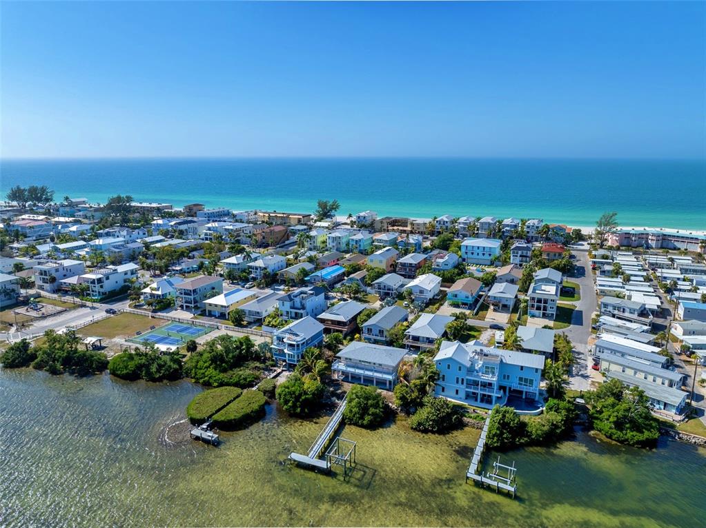 Bradenton Beach, Florida, 34217, United States, 3 Bedrooms Bedrooms, ,3 BathroomsBathrooms,Residential,For Sale,2013244