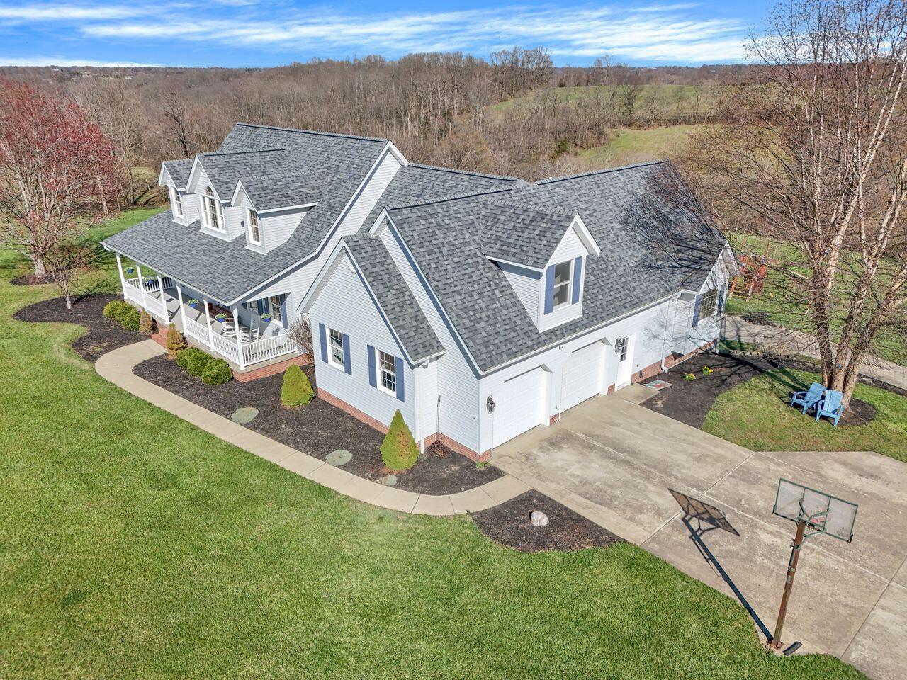 Dry Ridge, Kentucky, 41035, United States, 5 Bedrooms Bedrooms, ,4 BathroomsBathrooms,Residential,For Sale,1818074