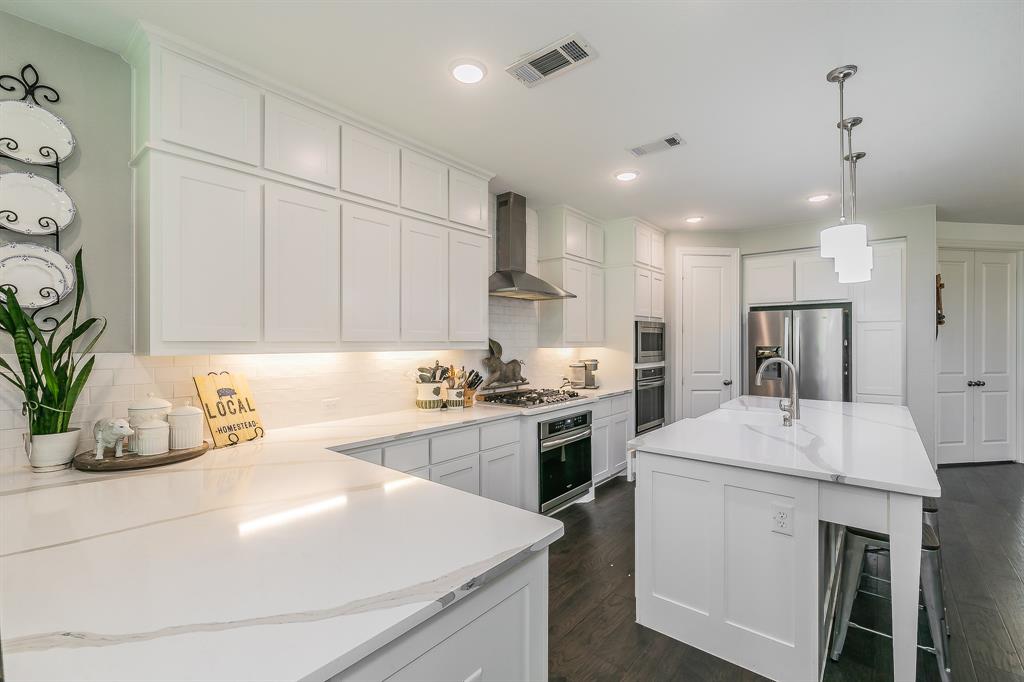 Fort Worth, Texas, 76008, United States, 4 Bedrooms Bedrooms, ,3 BathroomsBathrooms,Residential,For Sale,1902428