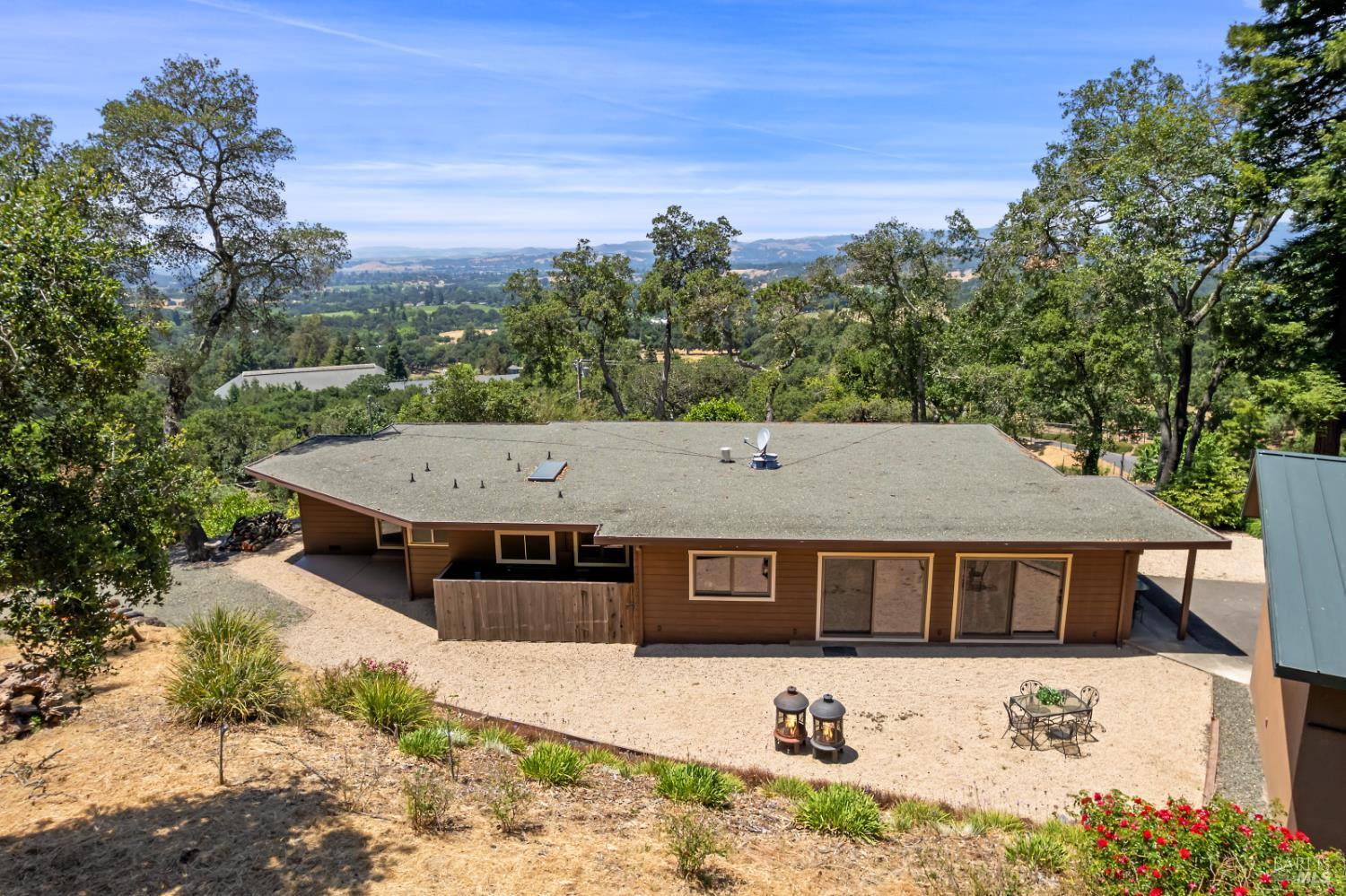 Napa, California, 94558, United States, 3 Bedrooms Bedrooms, ,2 BathroomsBathrooms,Residential,For Sale,1991409