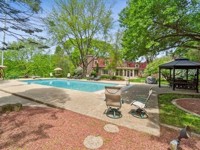 Milton, Wisconsin, 53563-0000, United States, 4 Bedrooms Bedrooms, ,5 BathroomsBathrooms,Residential,For Sale,1798296