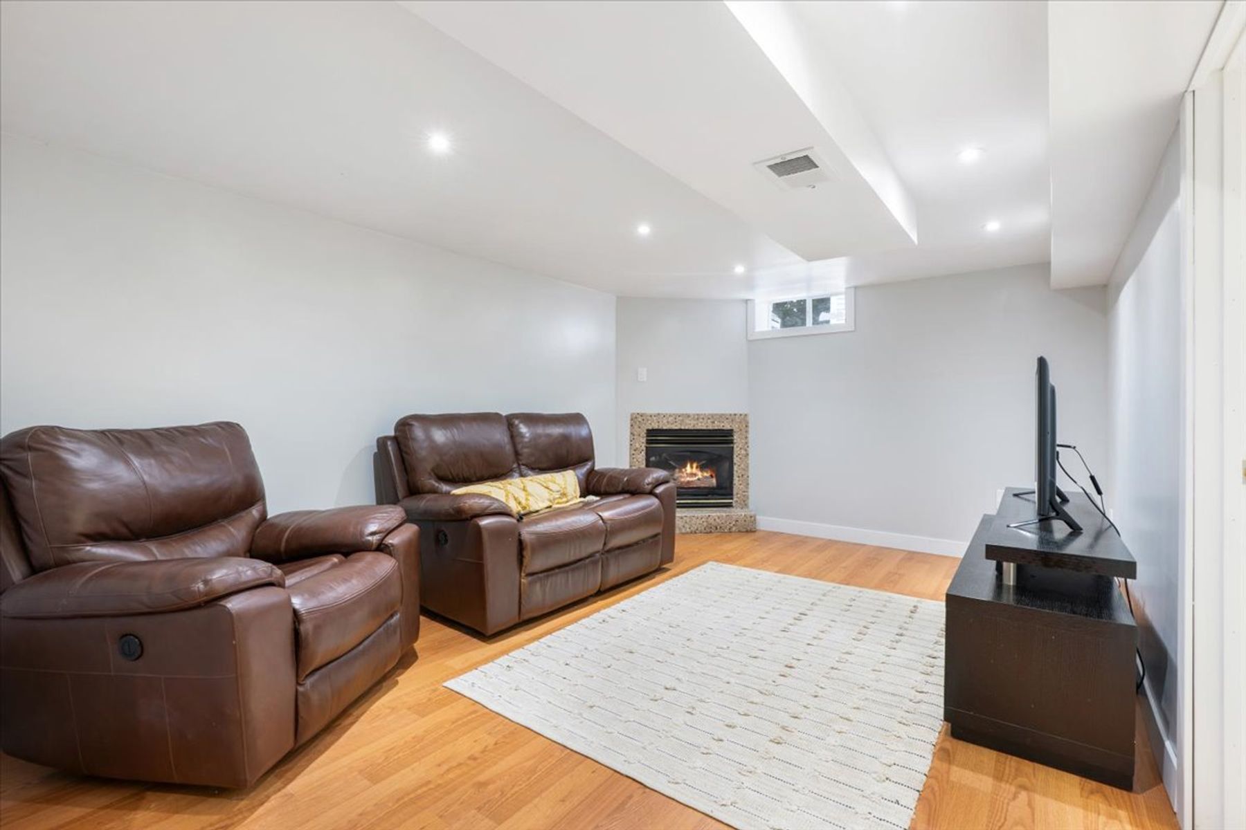  Beautifully Remodeled Rambler Near Downtown Rochester - 物件實景