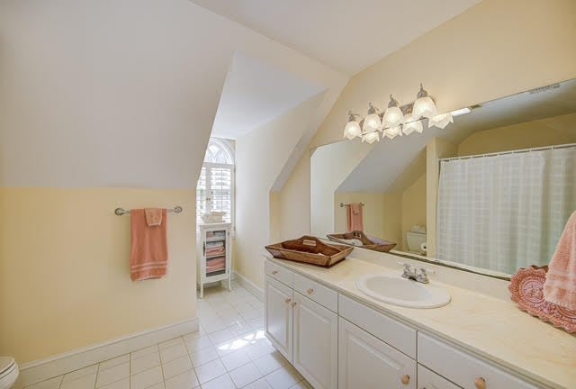 Vicksburg, Mississippi, 39183, United States, 4 Bedrooms Bedrooms, ,4 BathroomsBathrooms,Residential,For Sale,1919653