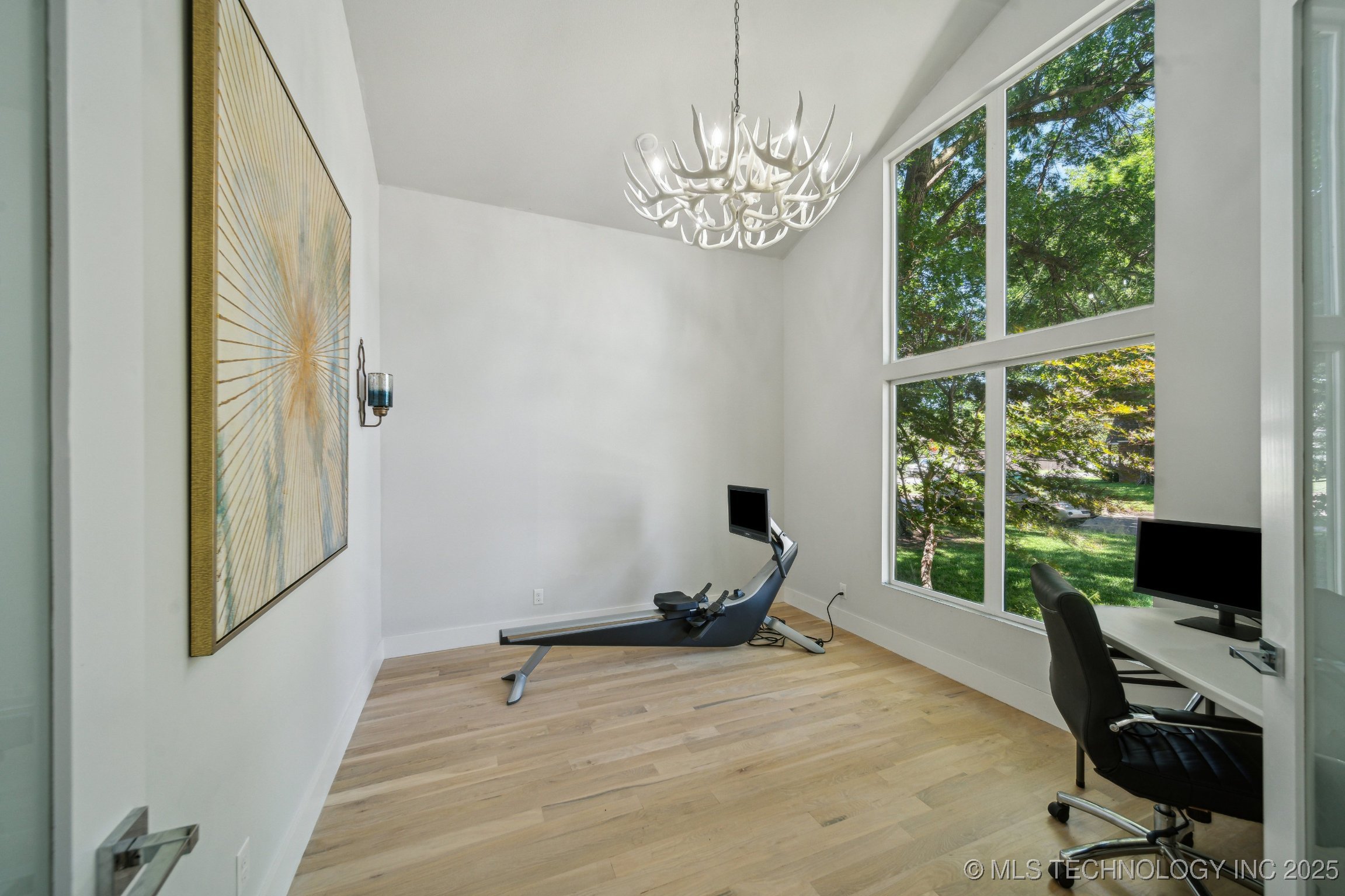 Tulsa, Oklahoma, 74105, United States, 4 Bedrooms Bedrooms, ,5 BathroomsBathrooms,Residential,For Sale,1827808