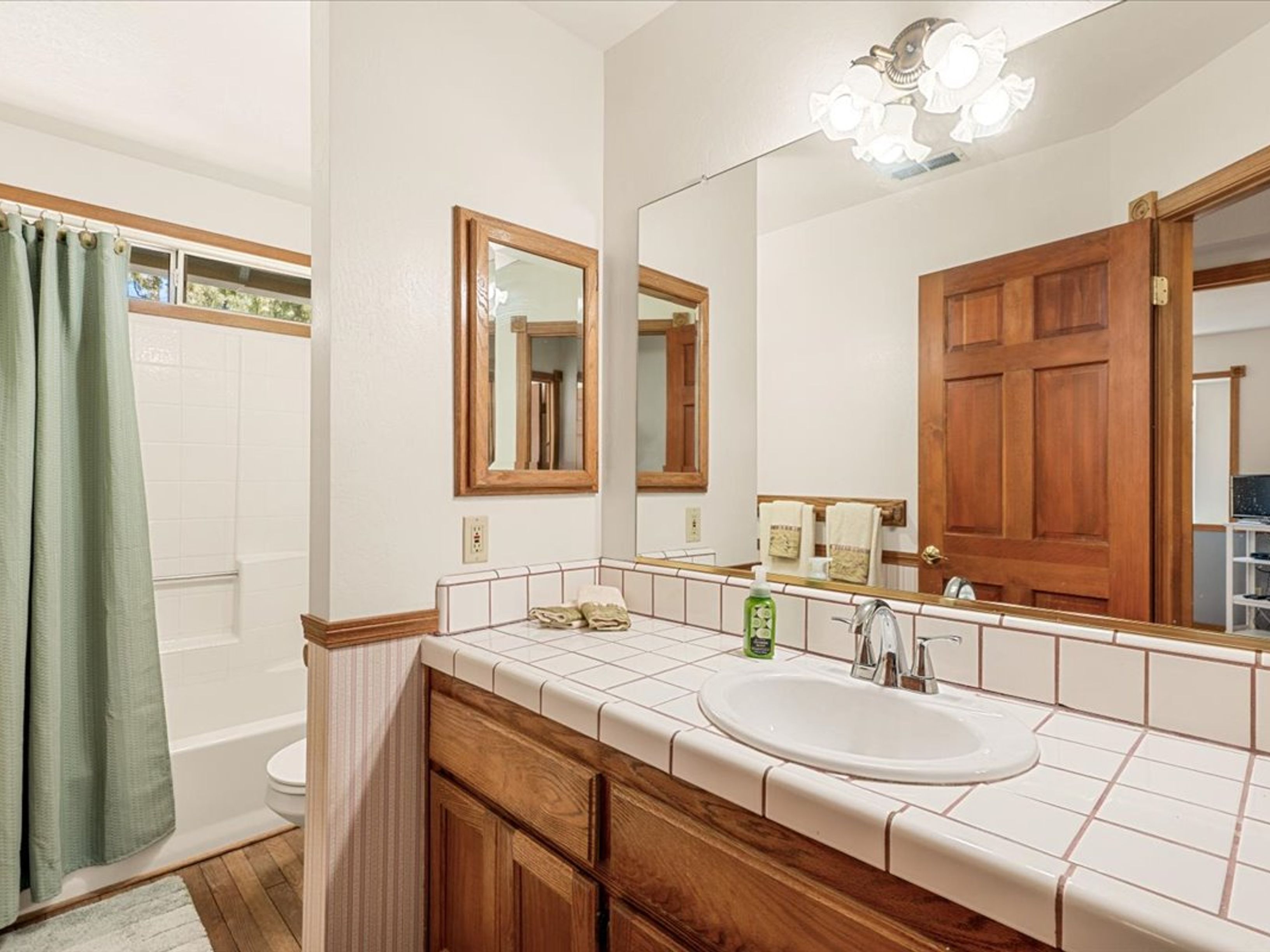  449 San Martin Drive, Big Bear, CA 92314 - 物件實景
