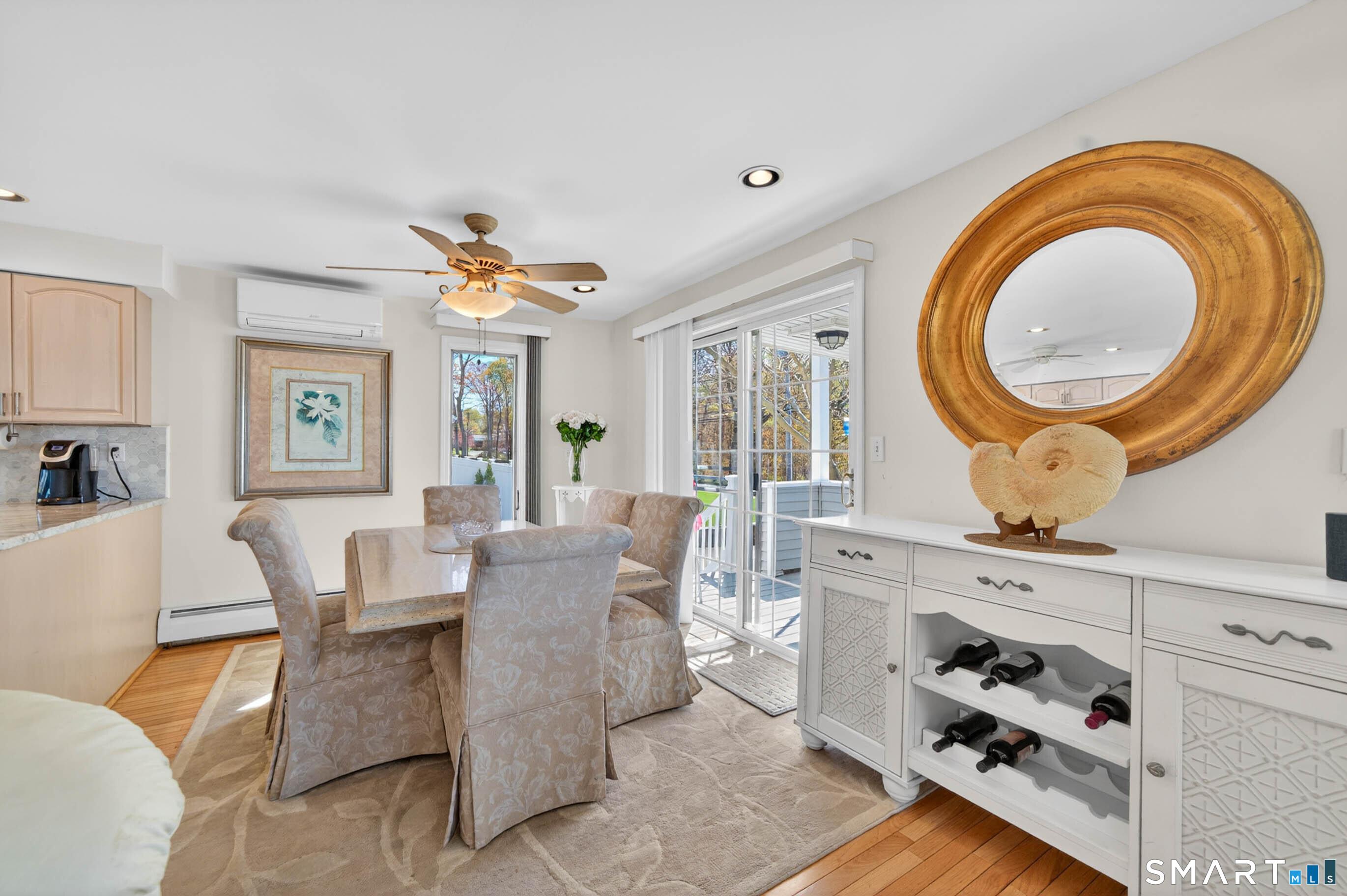 122, Connecticut, 06405, United States, 3 Bedrooms Bedrooms, ,2 BathroomsBathrooms,Residential,For Sale,2040354