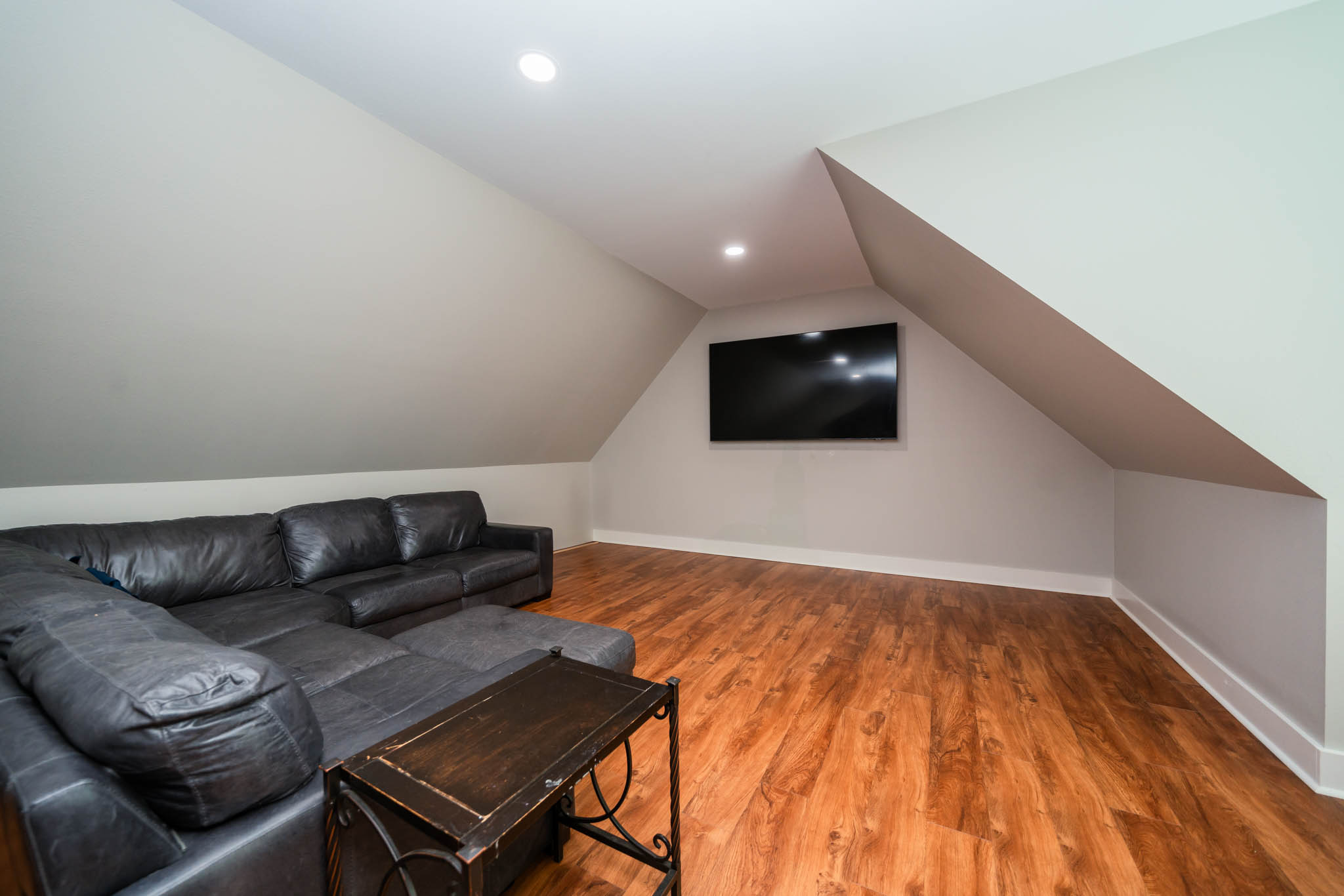 Jacksonville, Texas, 75766, United States, 4 Bedrooms Bedrooms, ,3 BathroomsBathrooms,Residential,For Sale,1978042