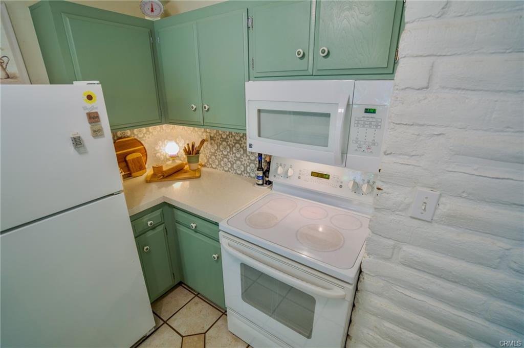 Fallbrook, California, 92028, United States, 2 Bedrooms Bedrooms, ,2 BathroomsBathrooms,Residential,For Sale,1978421