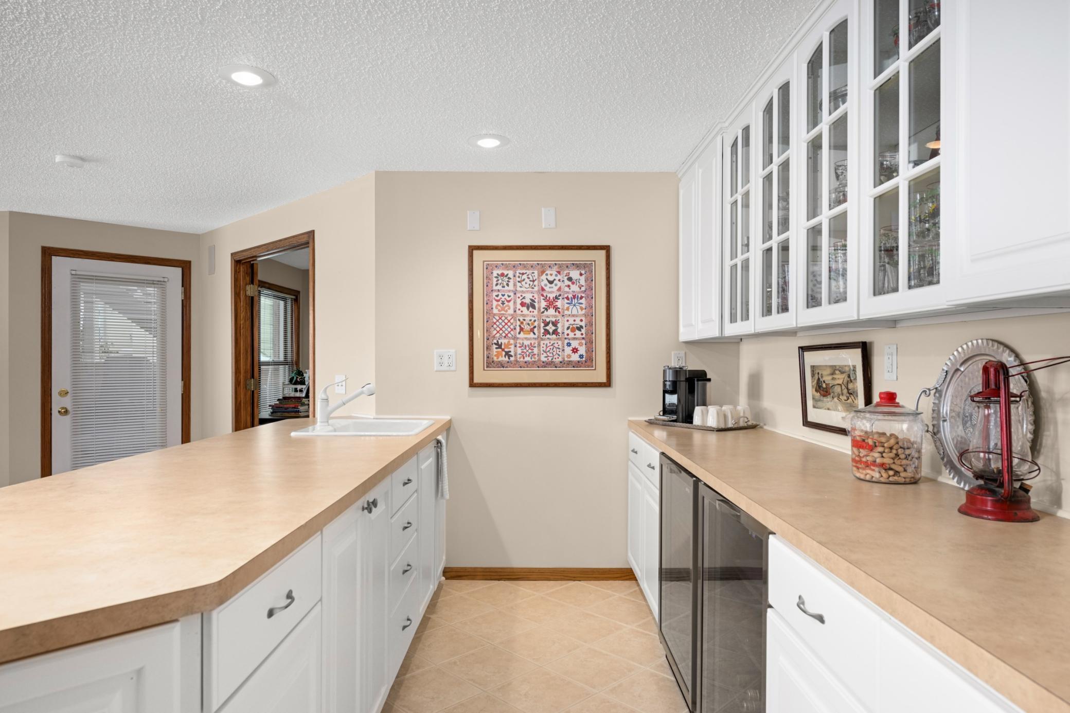 Prior Lake, Minnesota, 55372, United States, 4 Bedrooms Bedrooms, ,3 BathroomsBathrooms,Residential,For Sale,2003014