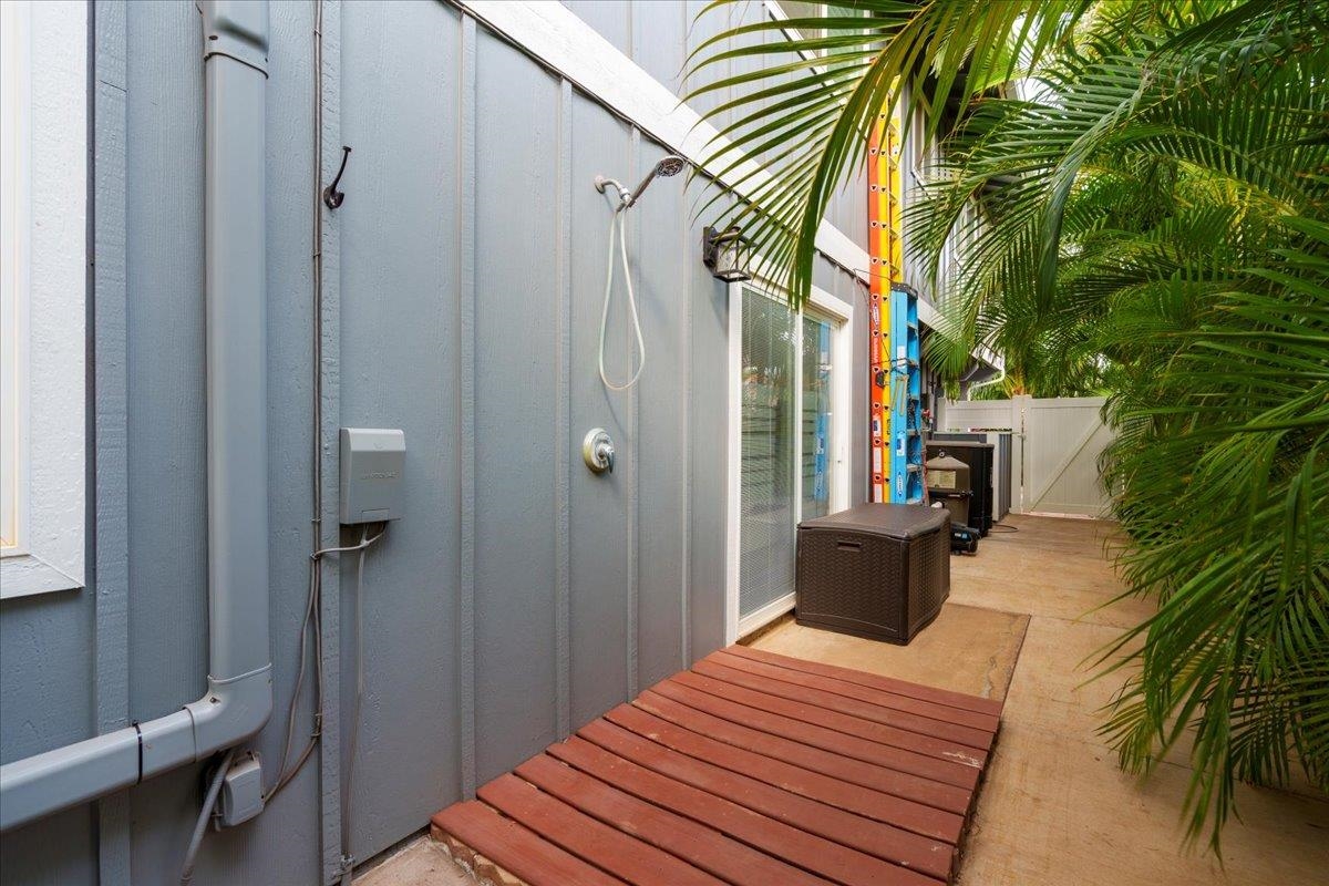 Kihei, Hawaii, 96753, United States, 4 Bedrooms Bedrooms, ,3 BathroomsBathrooms,Residential,For Sale,1989634