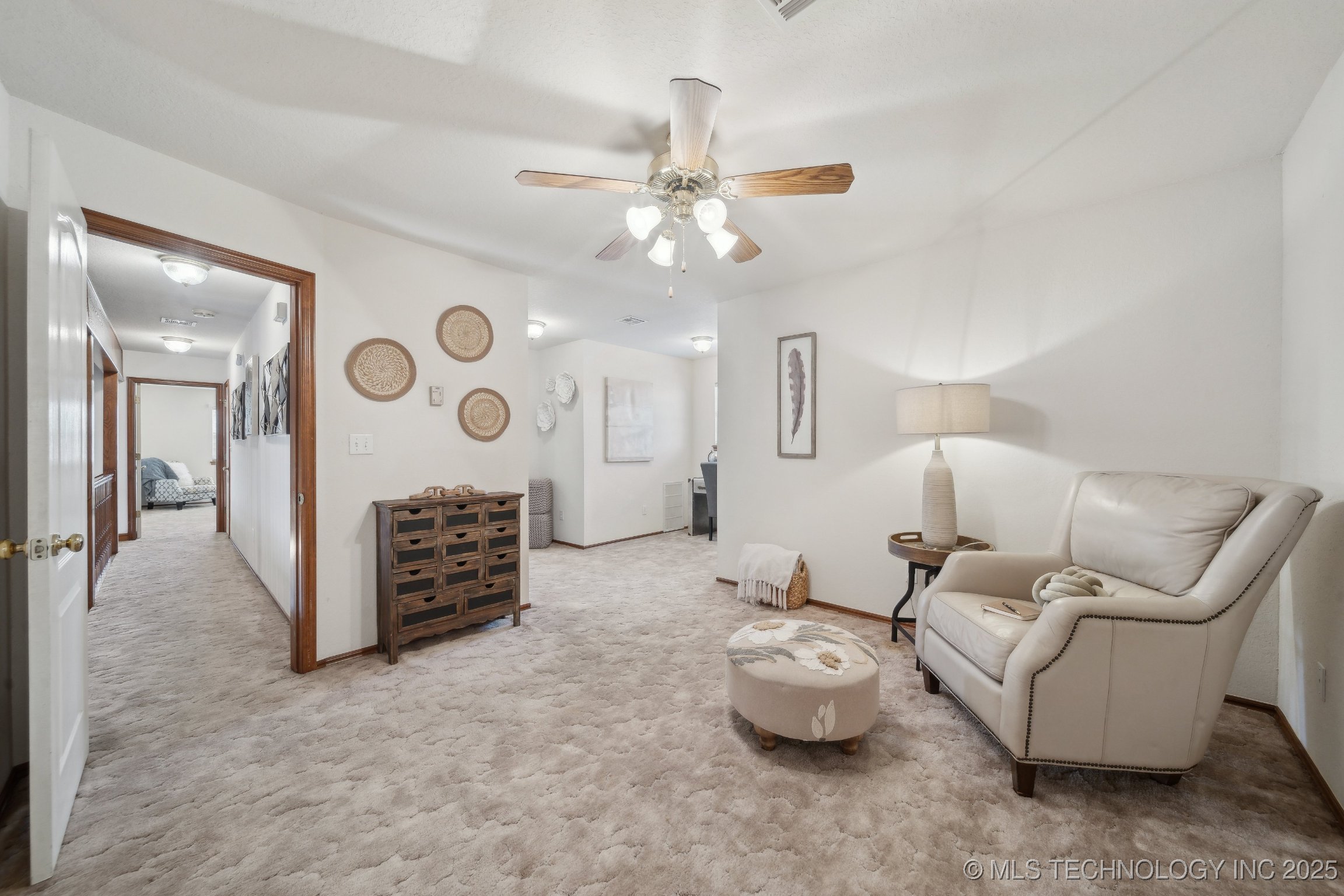 Collinsville, Oklahoma, 74021, United States, 4 Bedrooms Bedrooms, ,3 BathroomsBathrooms,Residential,For Sale,1993596