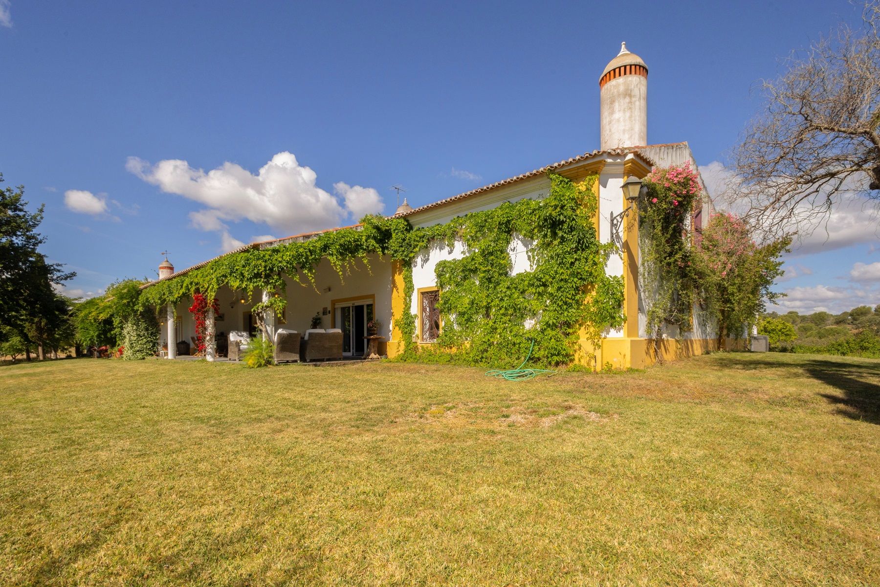  Country Estate, 8 bedrooms, for Sale - 物件實景