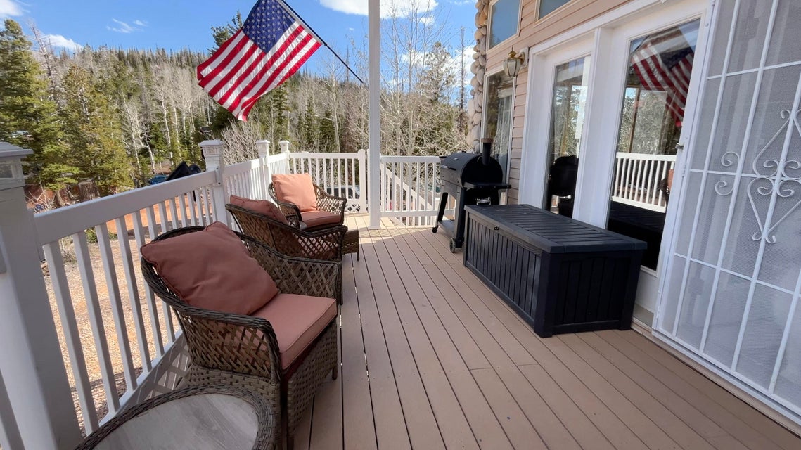 Brian Head, Utah, 84719, United States, 5 Bedrooms Bedrooms, ,3 BathroomsBathrooms,Residential,For Sale,1951004