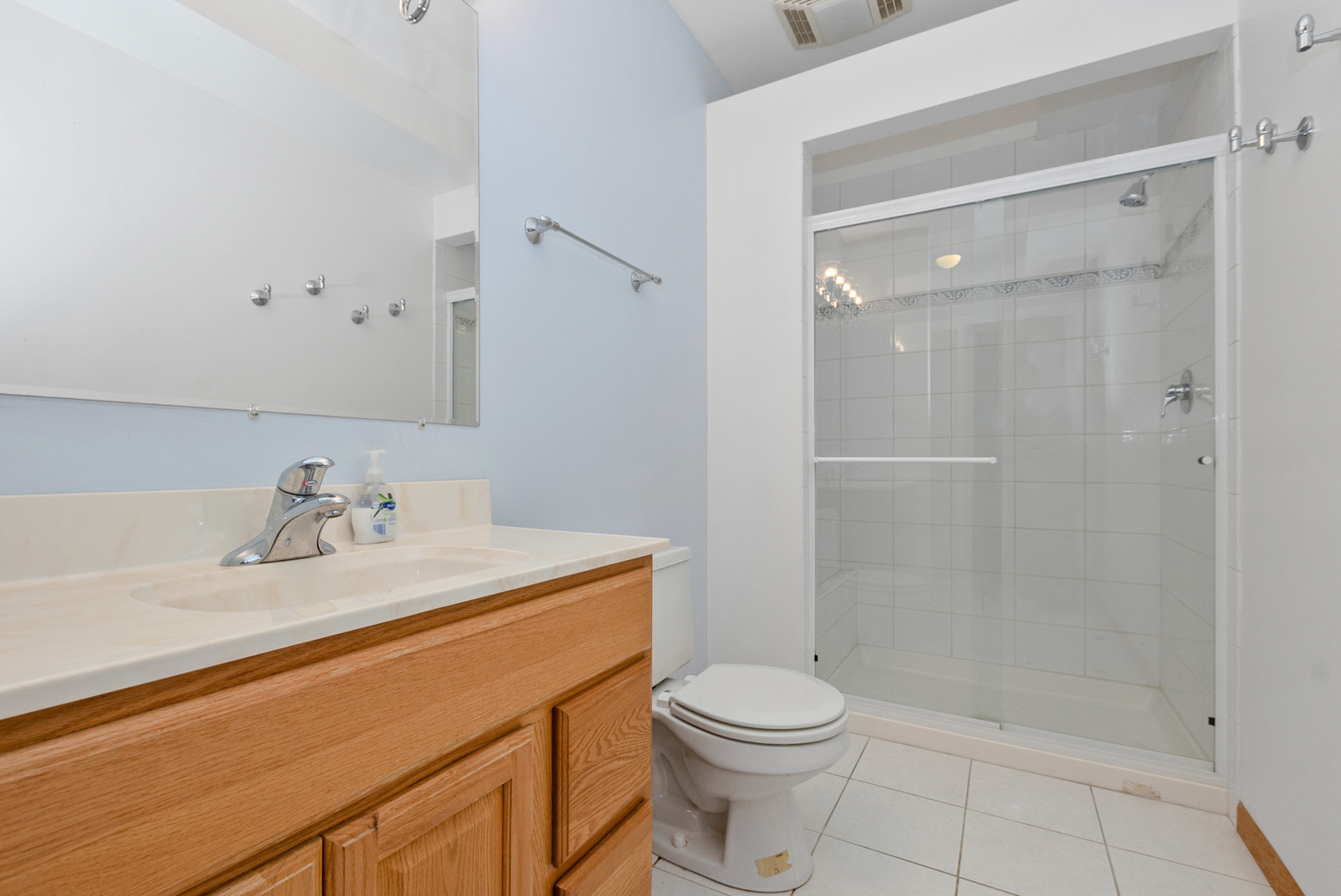 Palos Hills, Illinois, 60465, United States, 5 Bedrooms Bedrooms, ,5 BathroomsBathrooms,Residential,For Sale,1943646