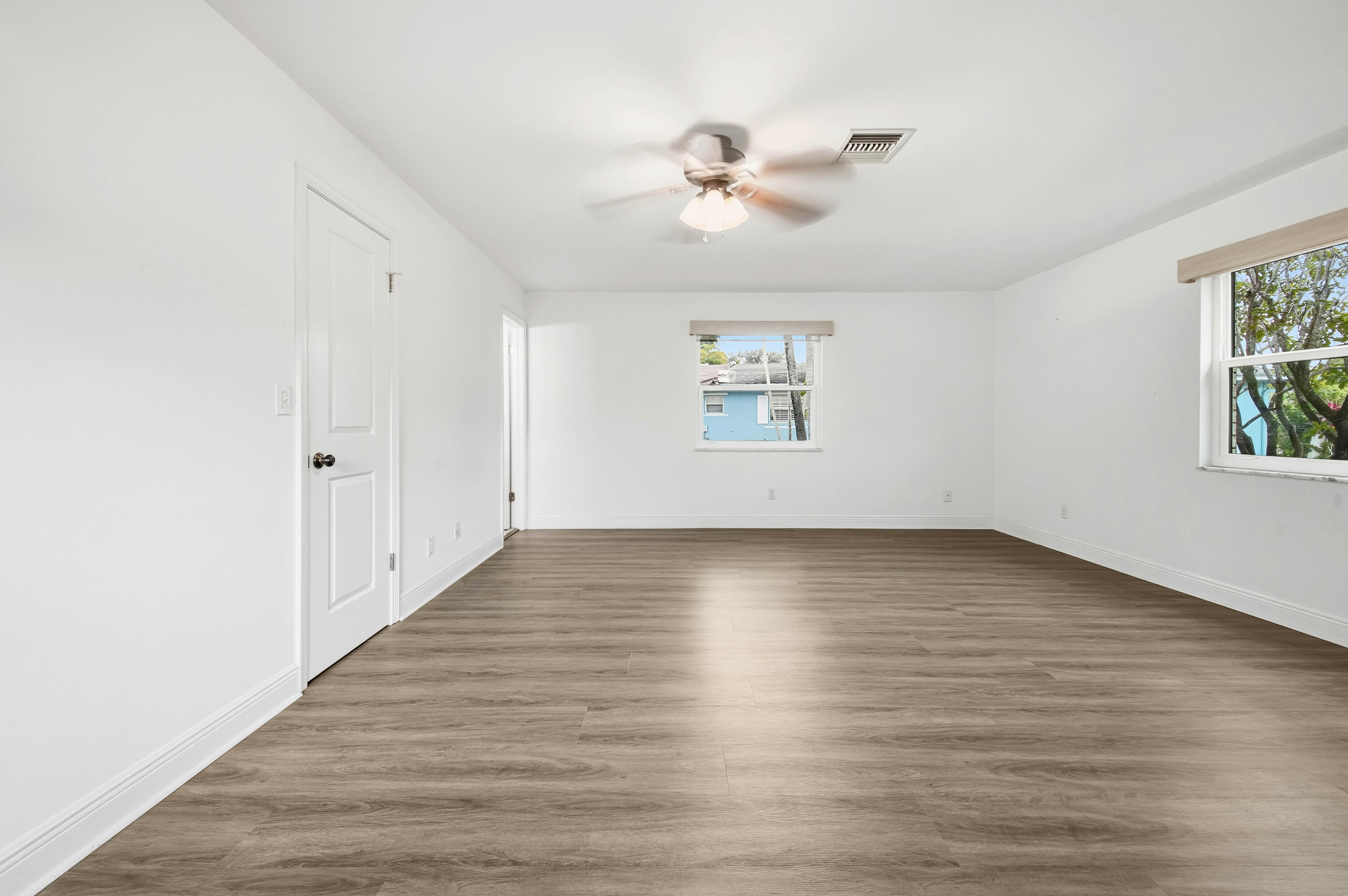 Royal Palm Beach, Florida, 33411, United States, 3 Bedrooms Bedrooms, ,3 BathroomsBathrooms,Residential,For Sale,1970121