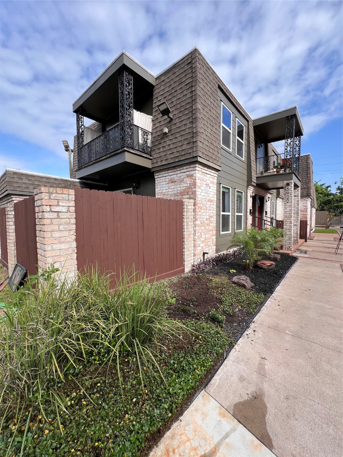 Houston, Texas, 77057, United States, 8 Bedrooms Bedrooms, ,5 BathroomsBathrooms,Residential,For Sale,1942017