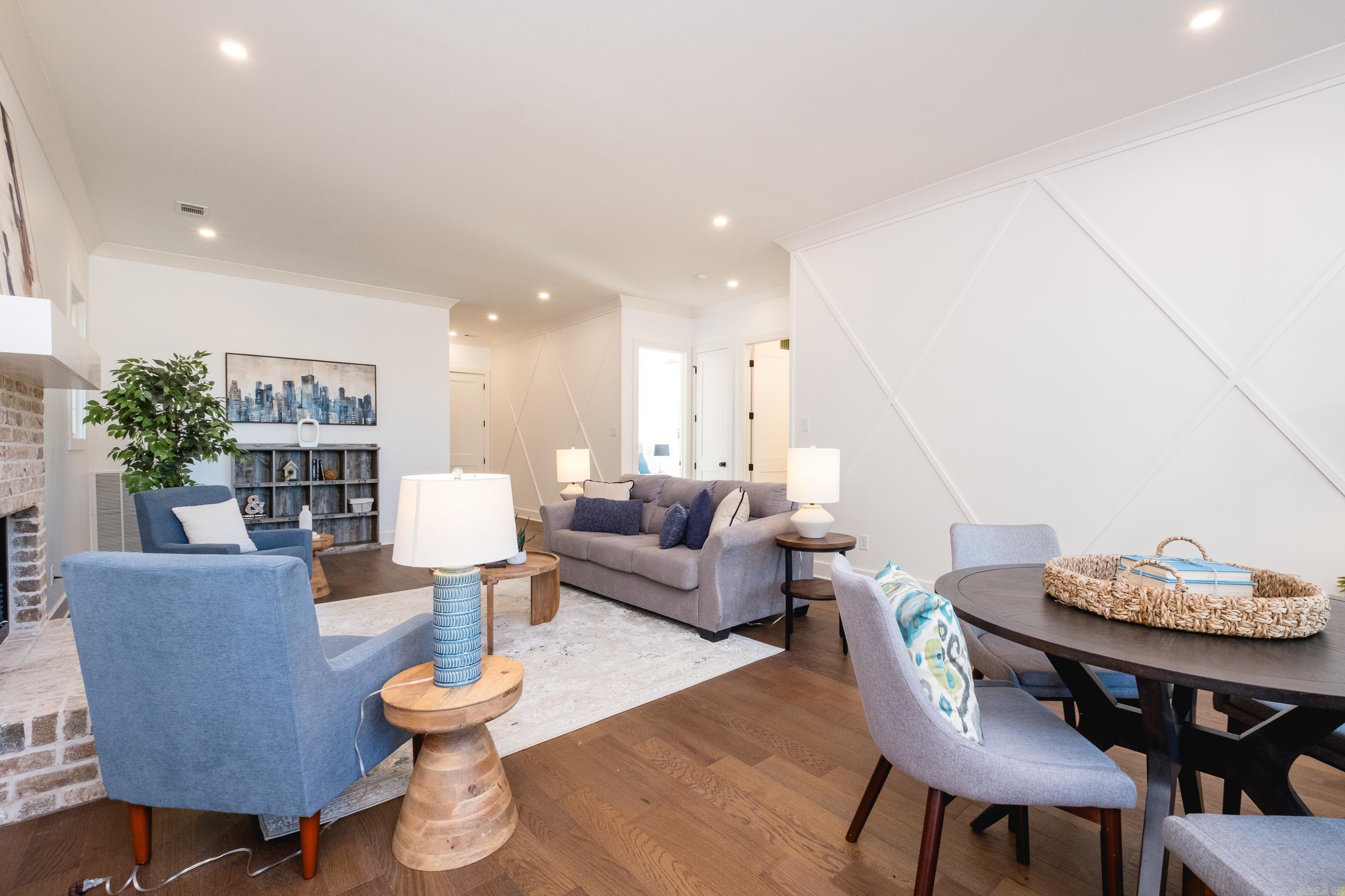 Little Rock, Arkansas, 72207, United States, 4 Bedrooms Bedrooms, ,4 BathroomsBathrooms,Residential,For Sale,1987623