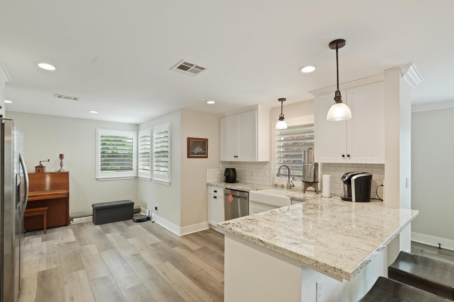 Woodbridge, California, 95258, United States, 2 Bedrooms Bedrooms, ,2 BathroomsBathrooms,Residential,For Sale,2049310